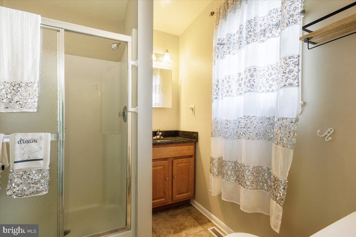 MARLYN MANOR - Residential