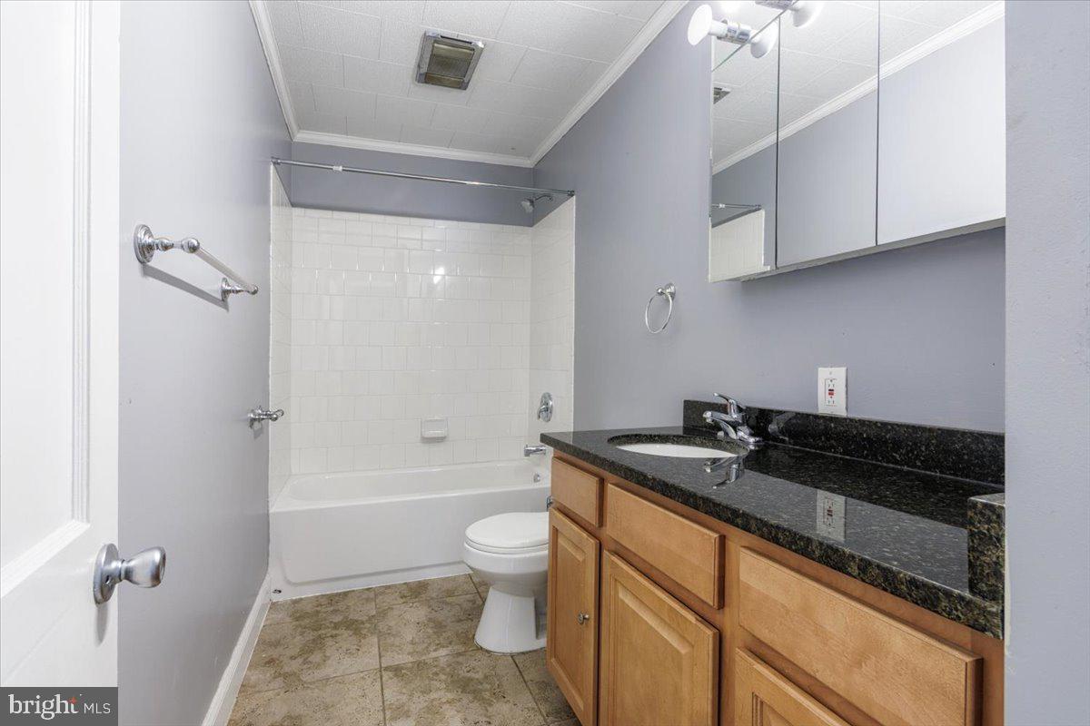 MARLYN MANOR - Residential