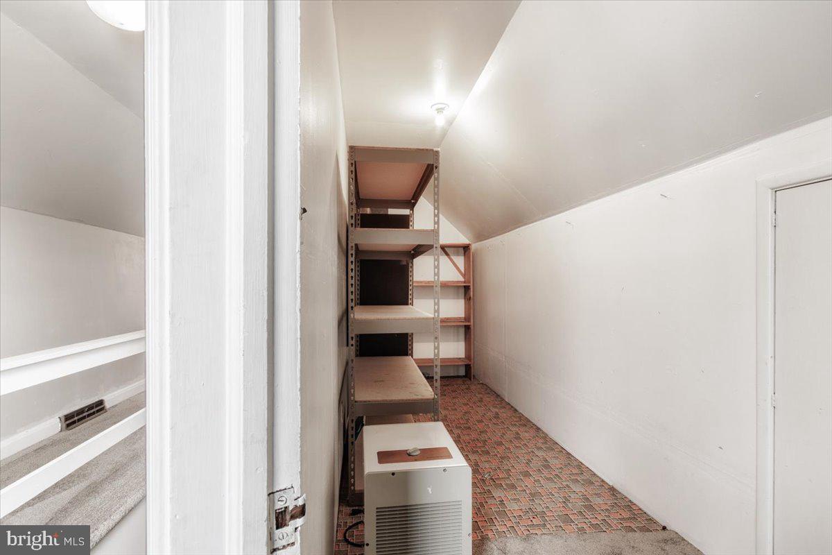 MARLYN MANOR - Residential