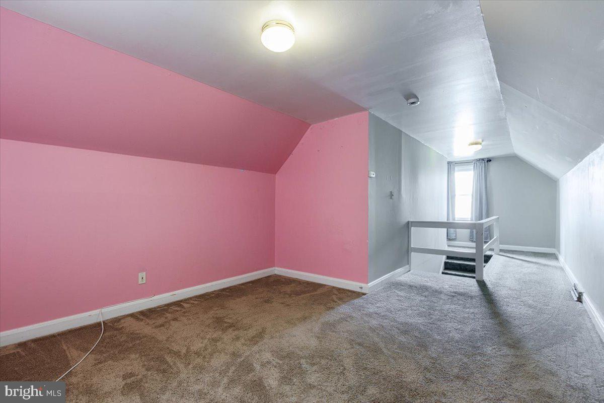 MARLYN MANOR - Residential