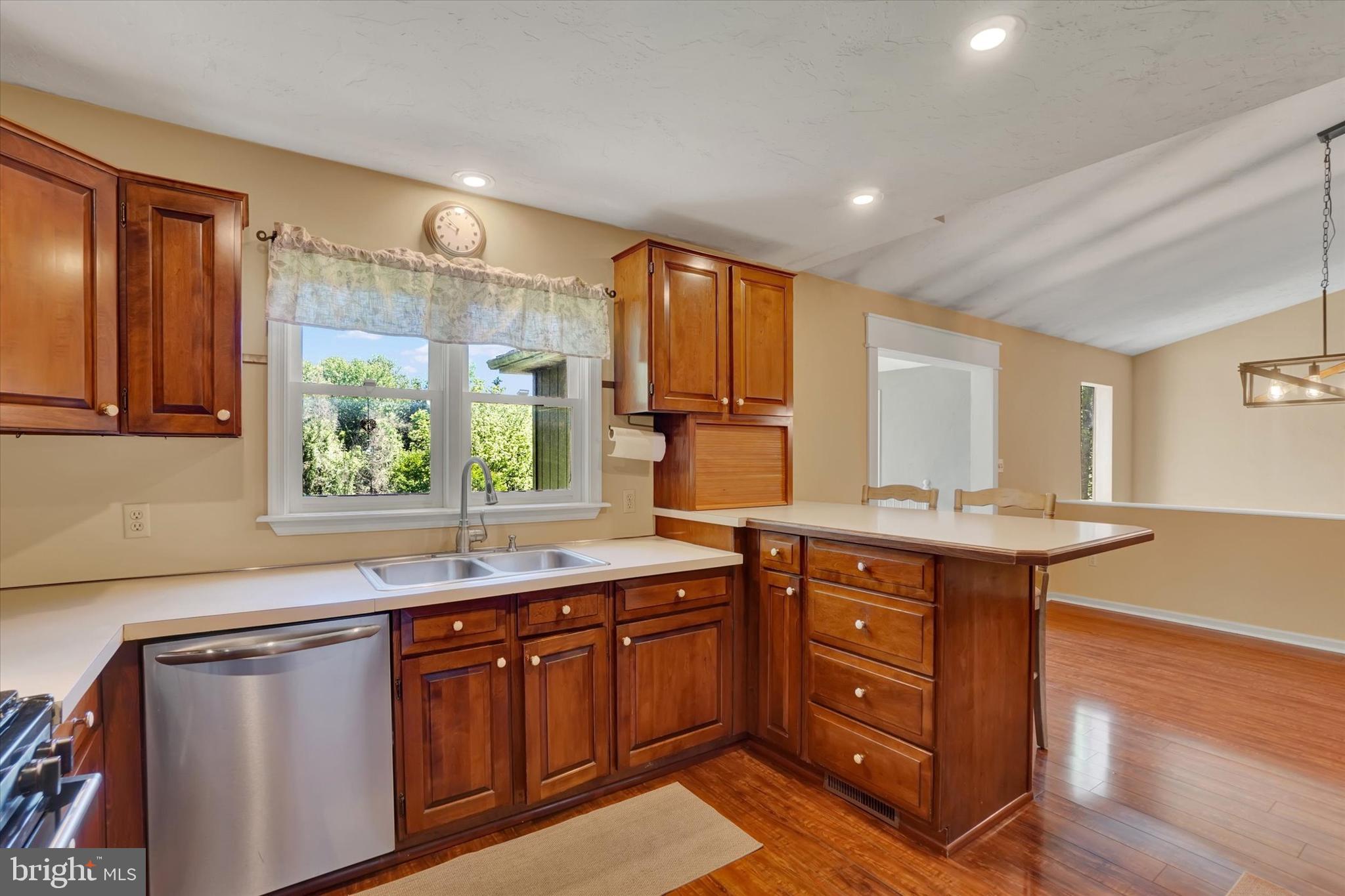 ARLINGTON PARK - Residential