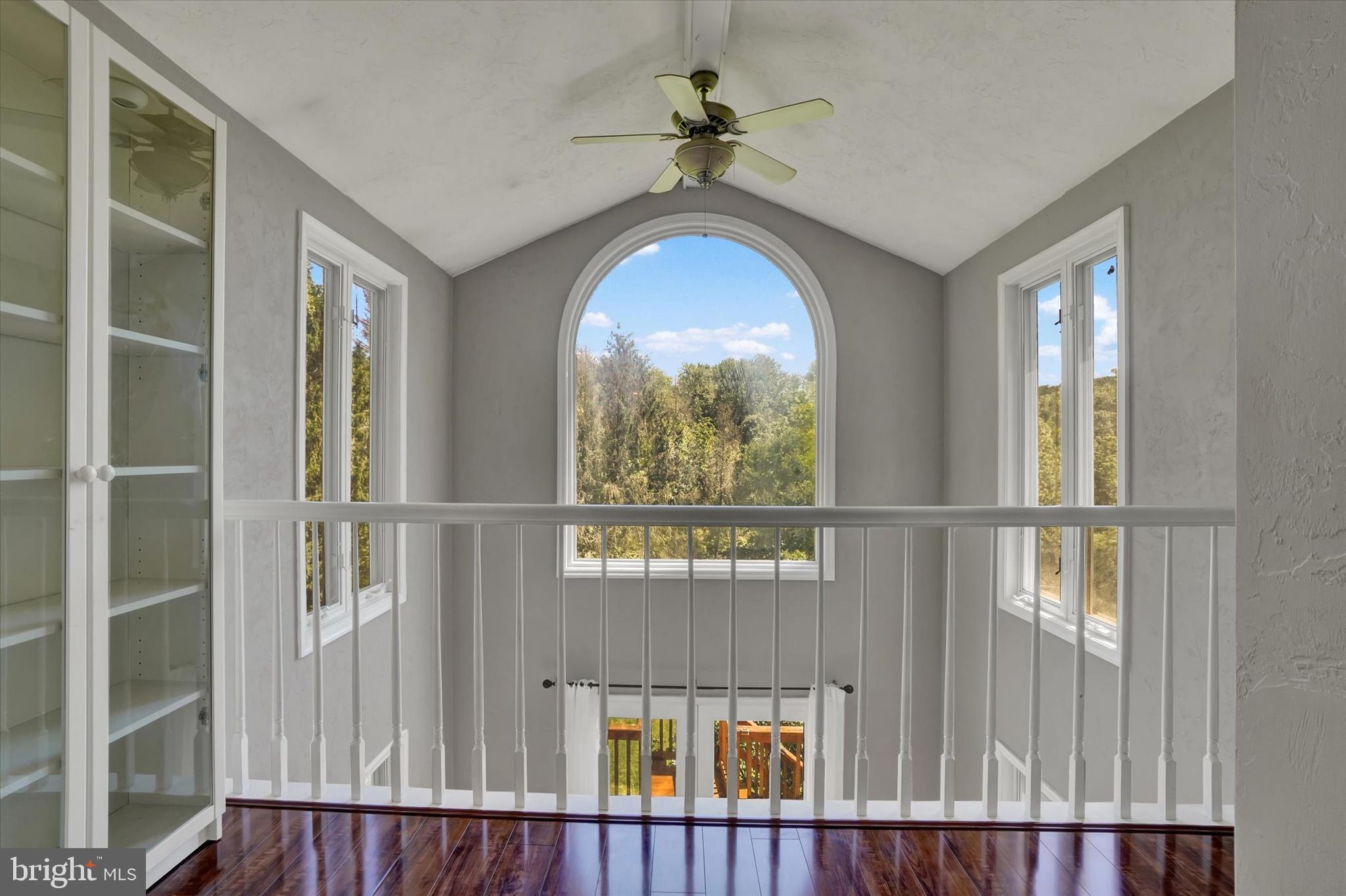 ARLINGTON PARK - Residential