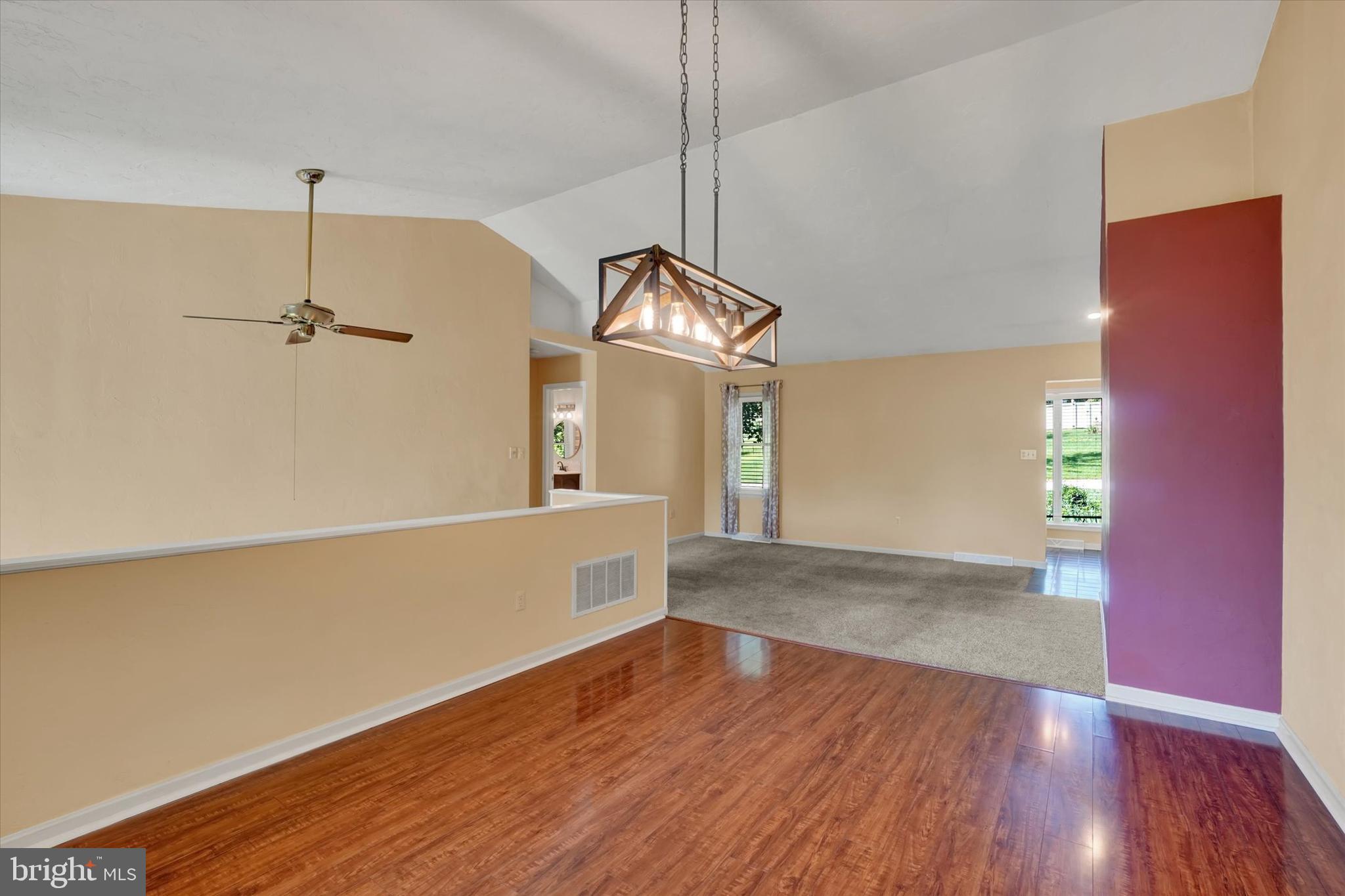 ARLINGTON PARK - Residential