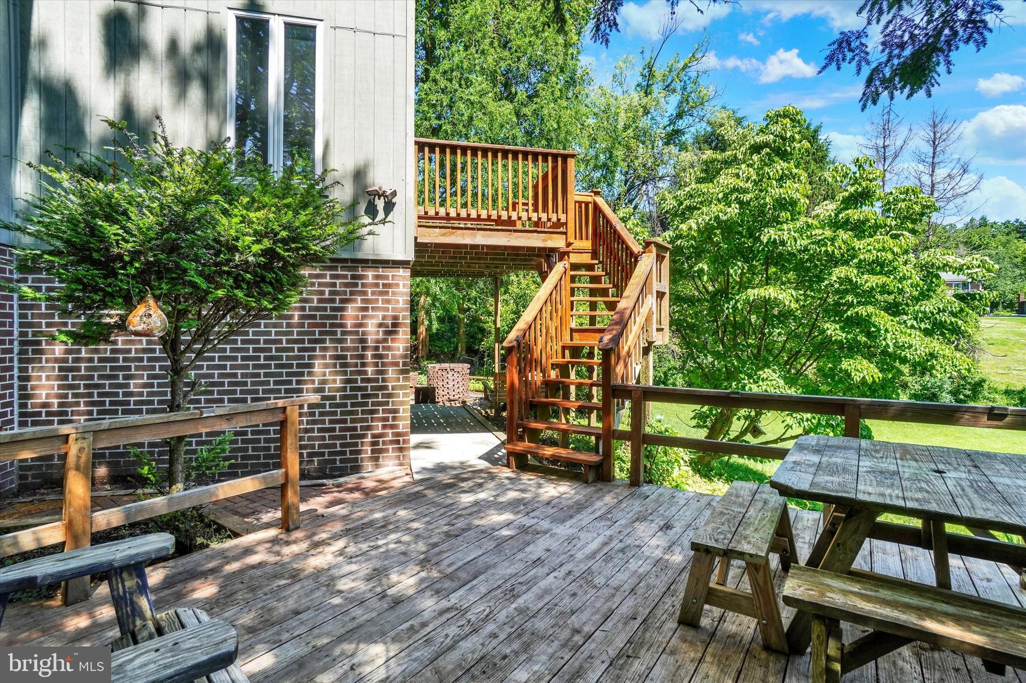 ARLINGTON PARK - Residential