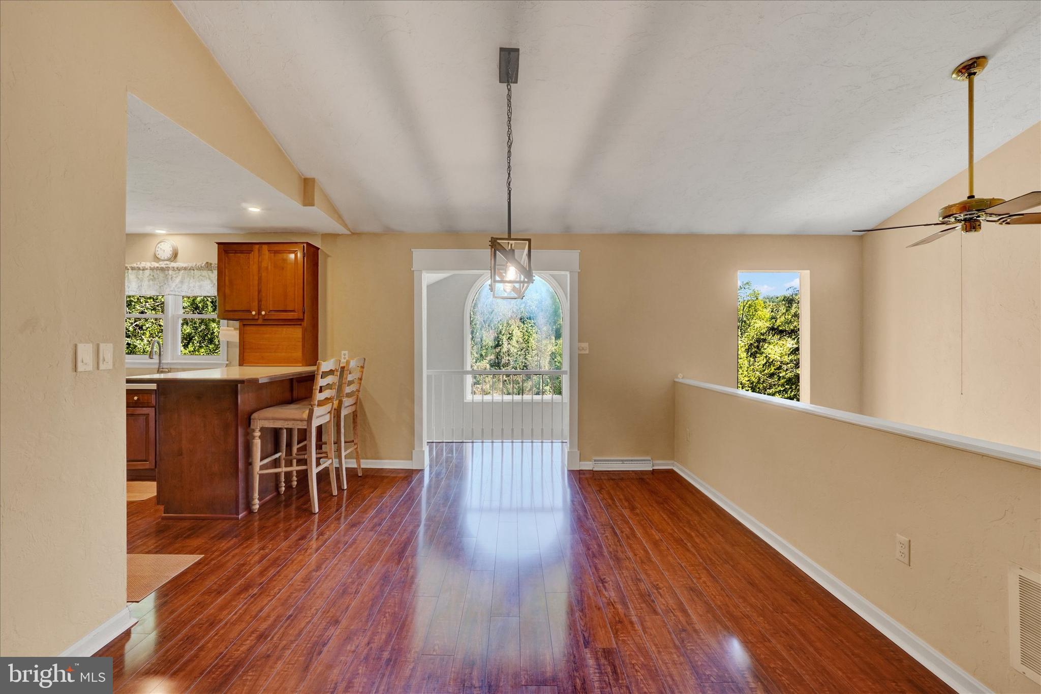ARLINGTON PARK - Residential