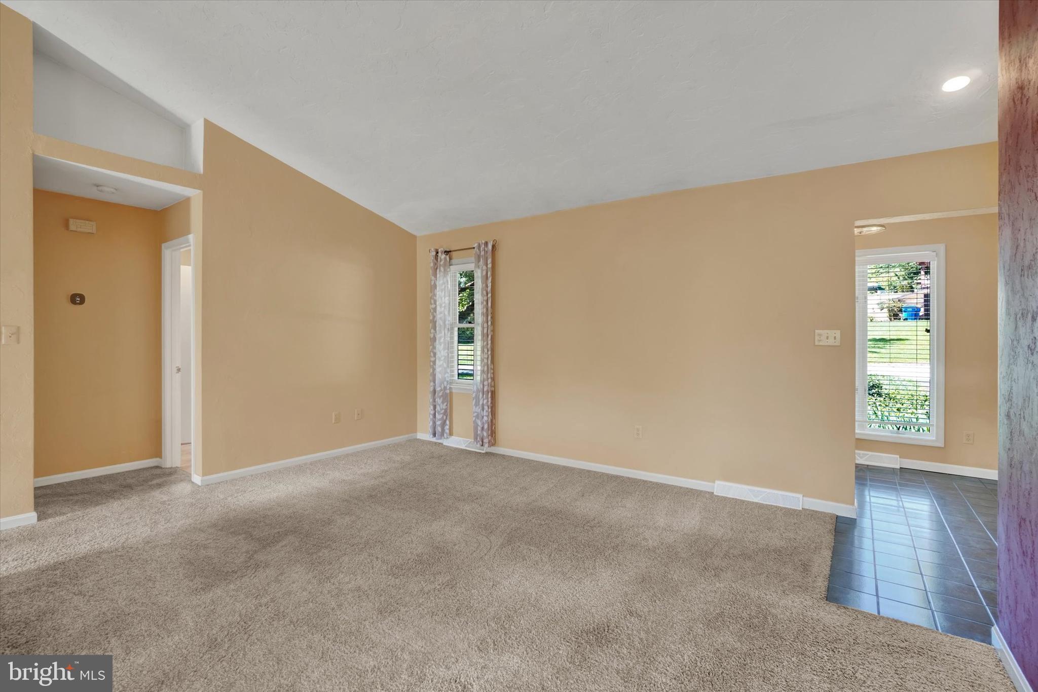 ARLINGTON PARK - Residential