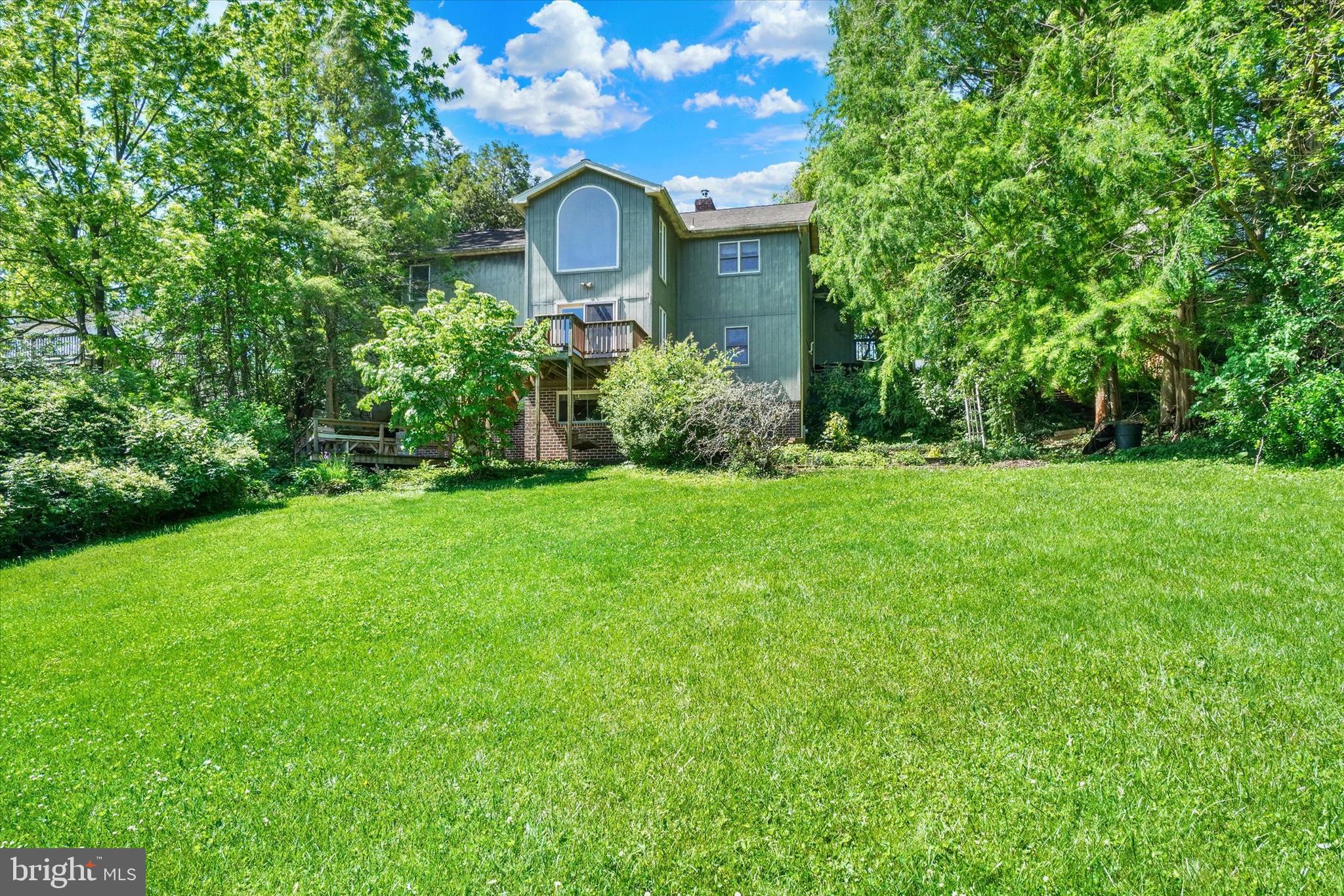 ARLINGTON PARK - Residential