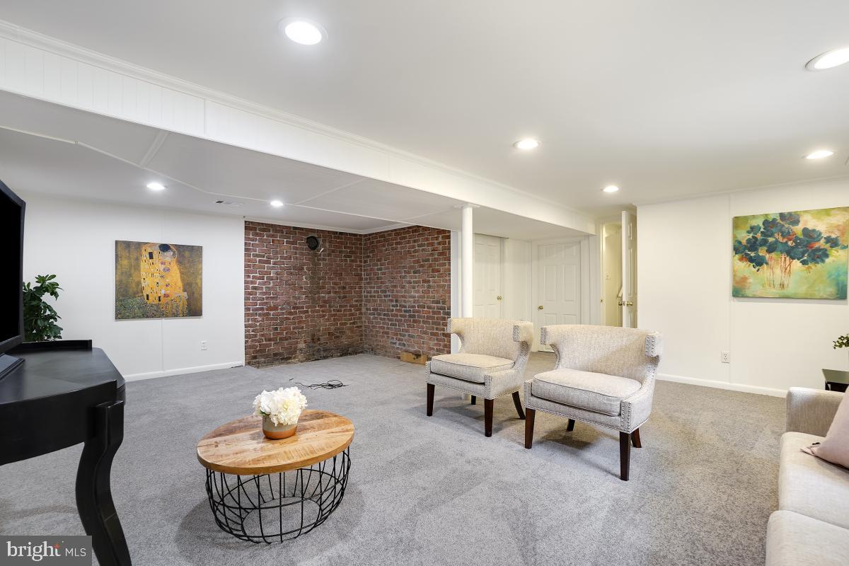 TAKOMA PARK - Residential