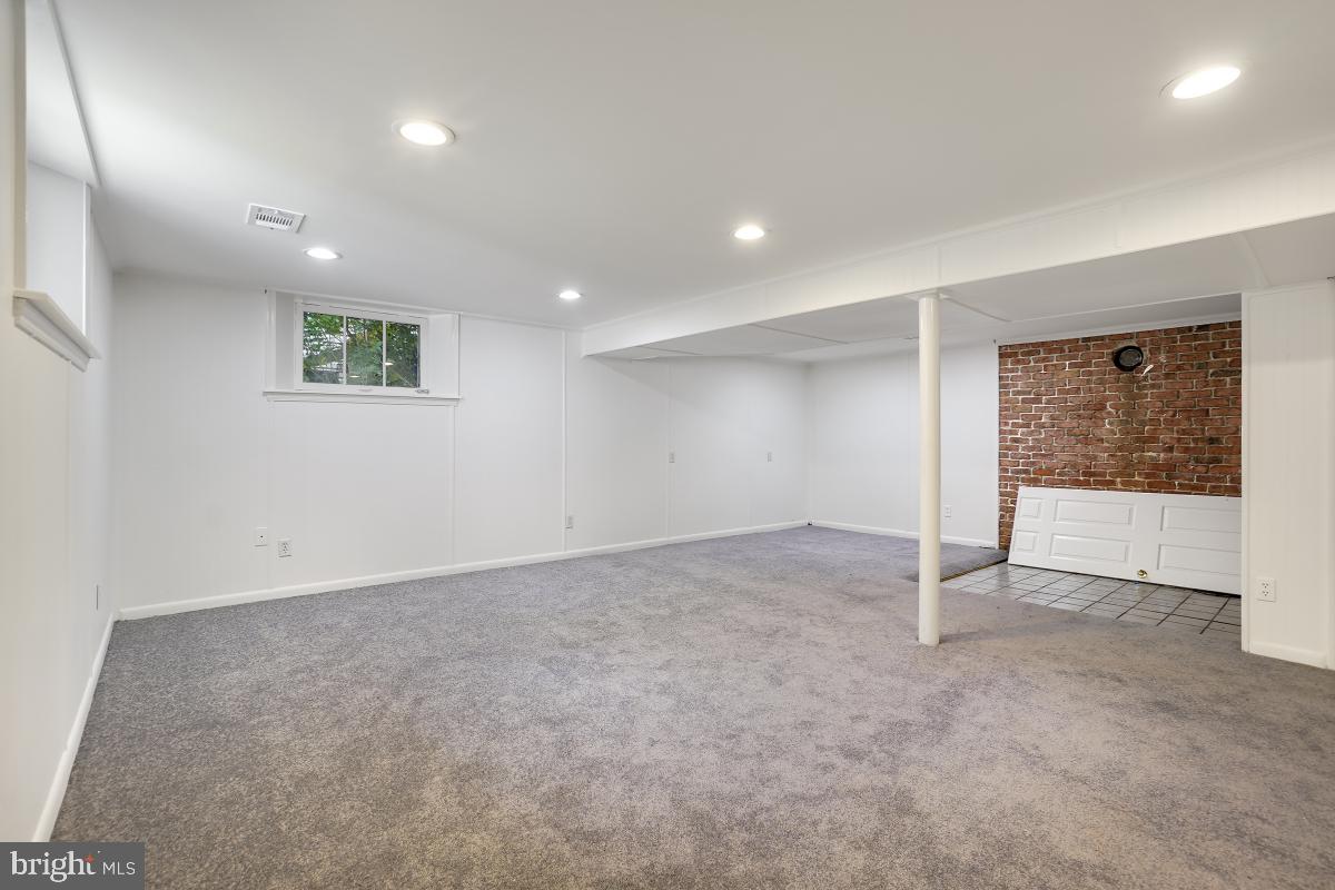 TAKOMA PARK - Residential