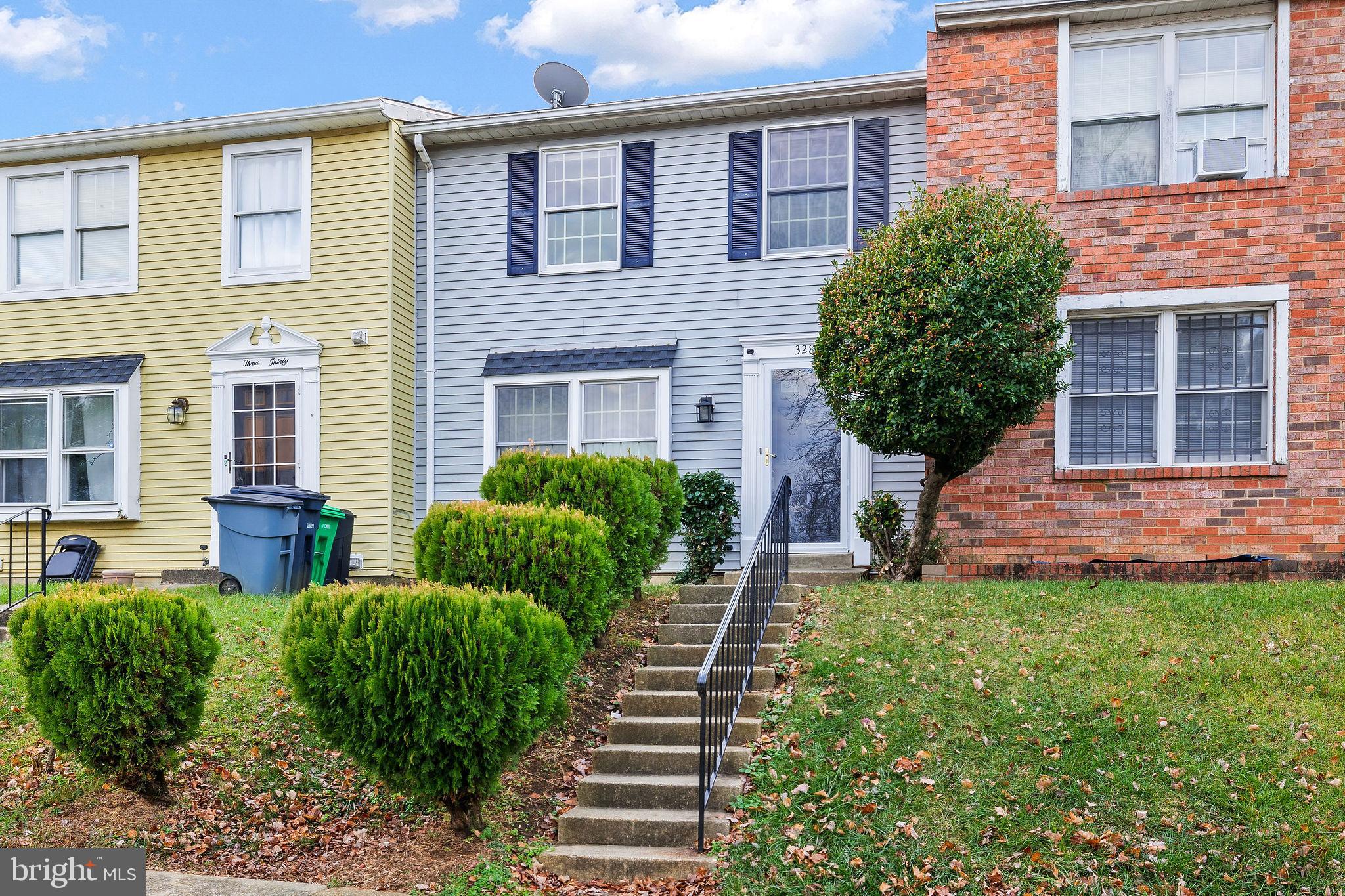 WESTHAMPTON TOWNHOUSES P - Residential