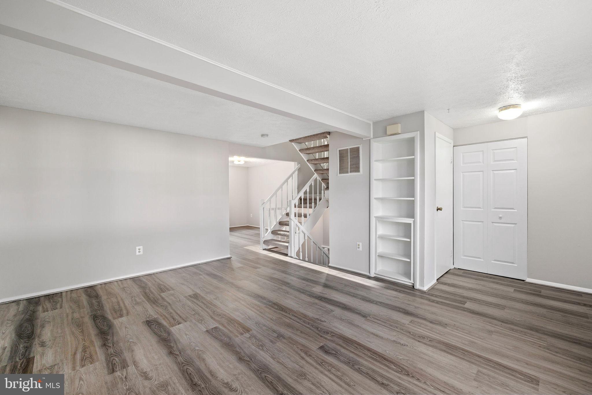 WESTHAMPTON TOWNHOUSES P - Residential