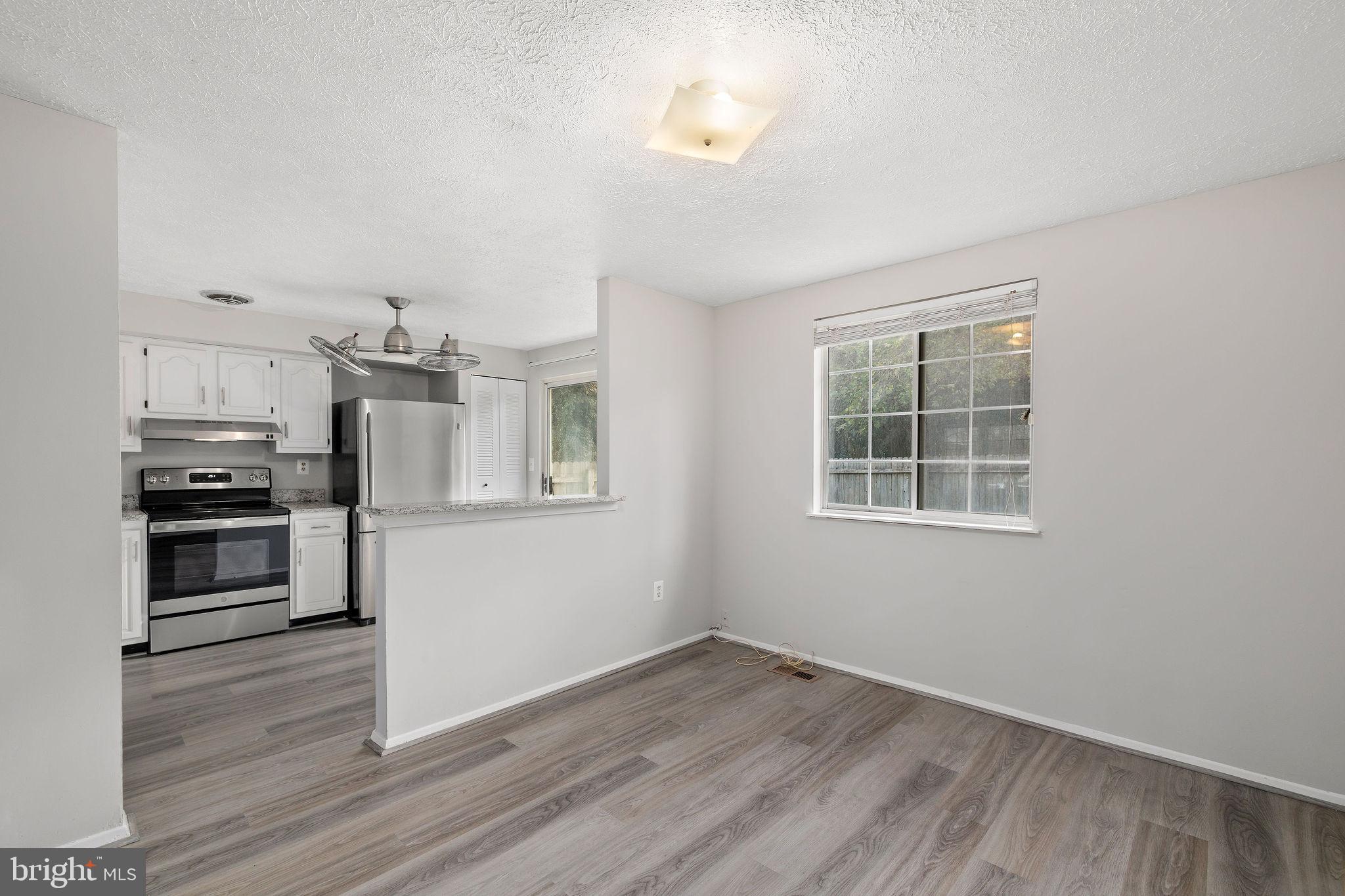 WESTHAMPTON TOWNHOUSES P - Residential