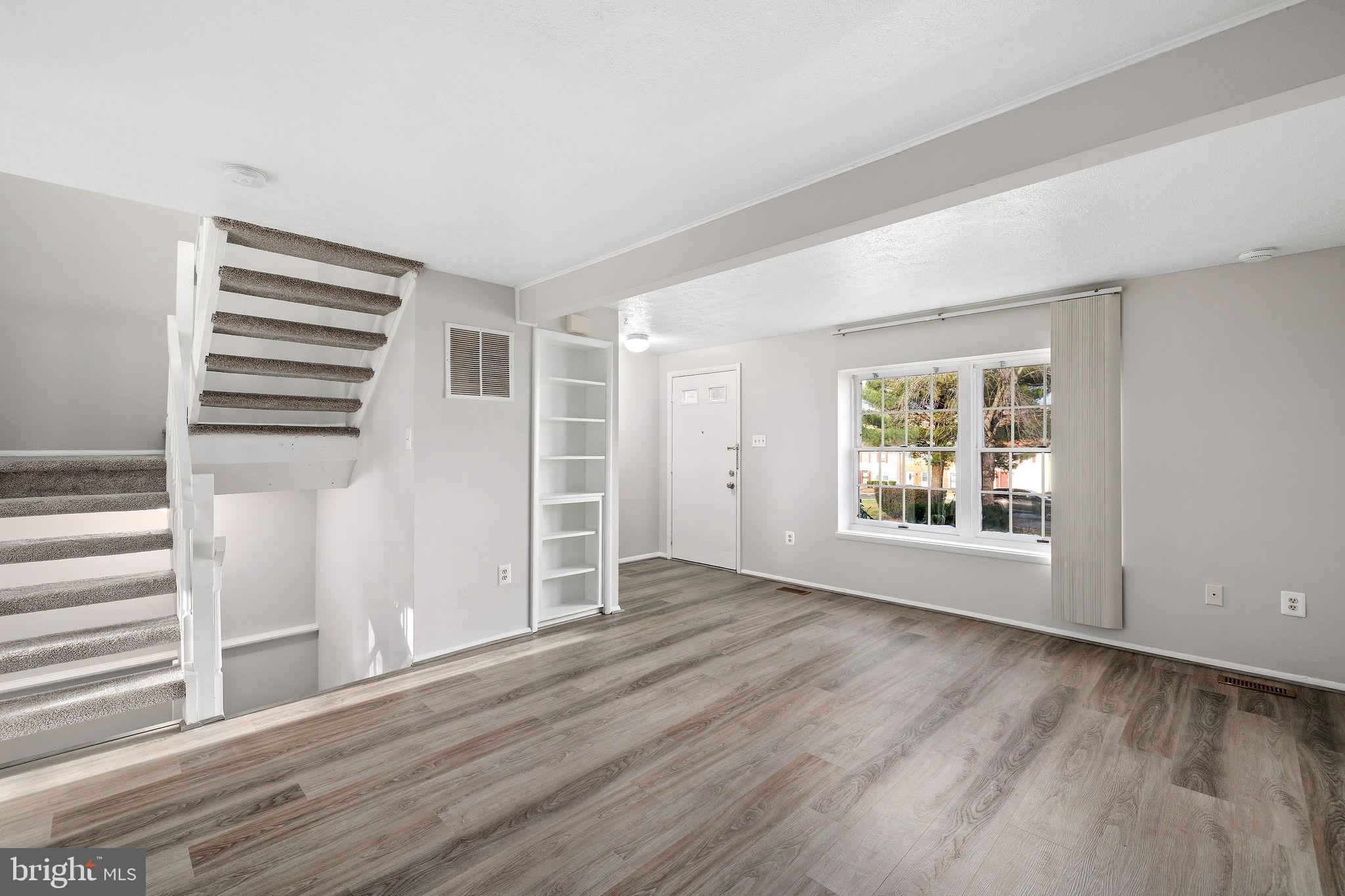 WESTHAMPTON TOWNHOUSES P - Residential