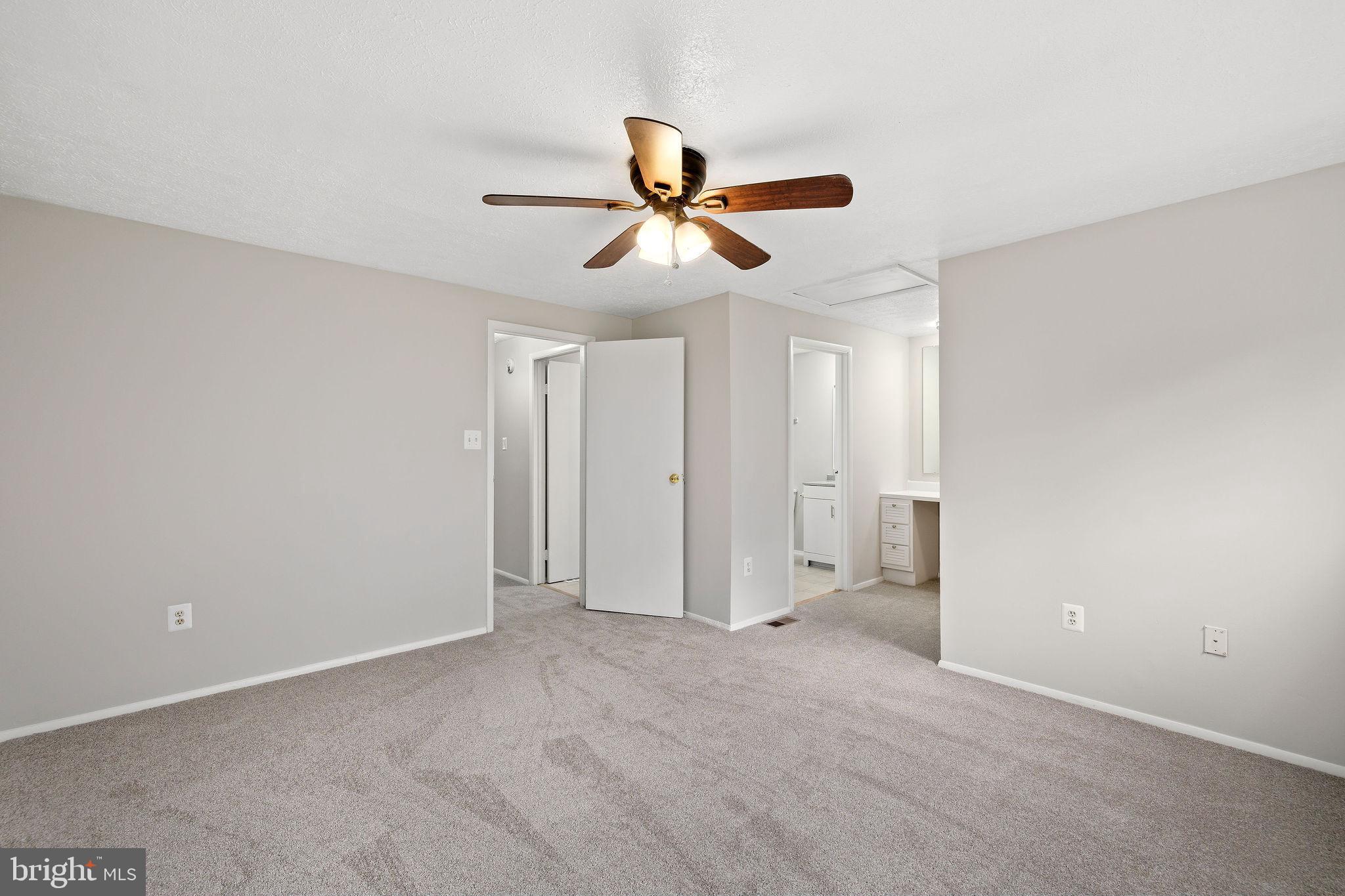 WESTHAMPTON TOWNHOUSES P - Residential