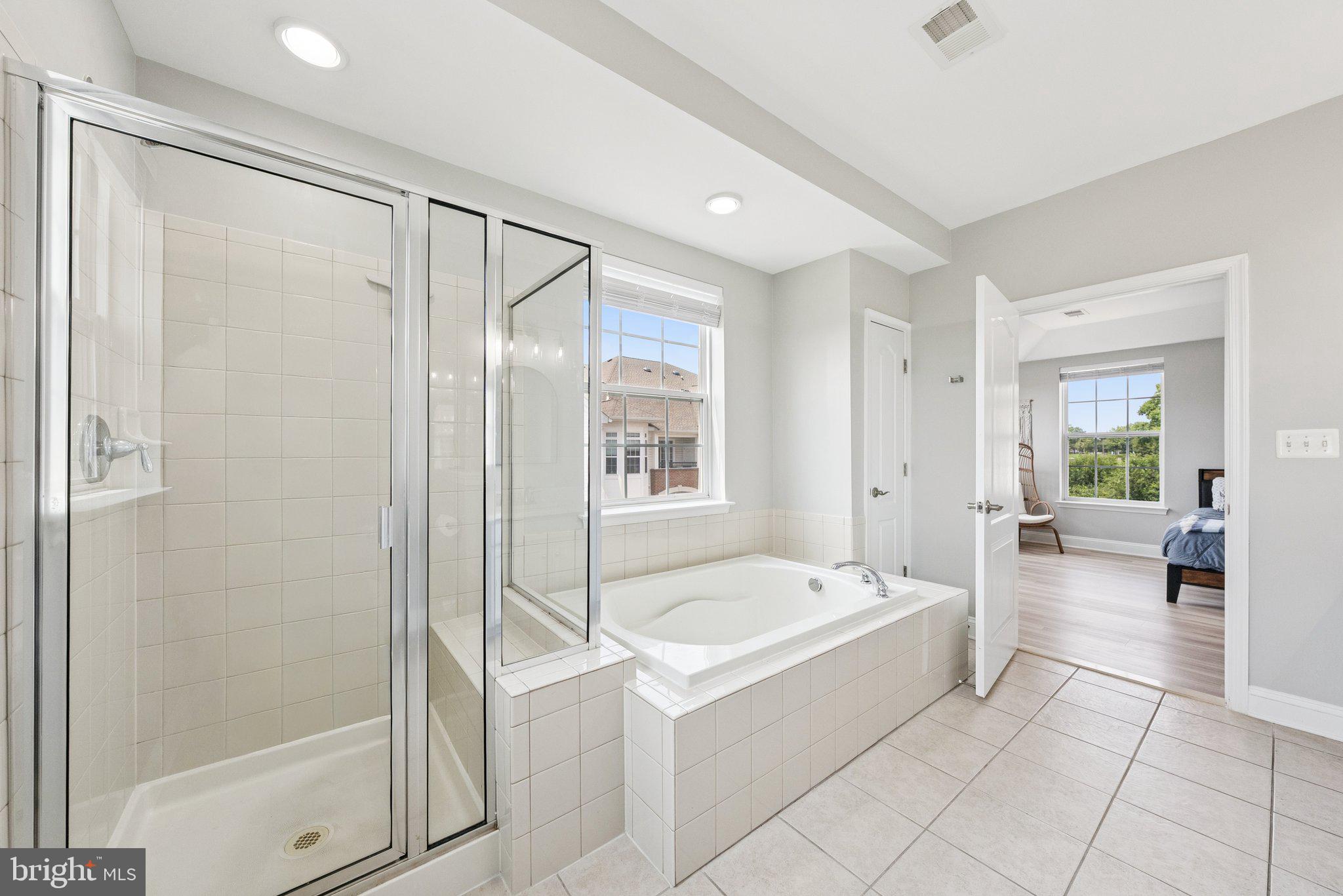 THE GATHERINGS - Residential