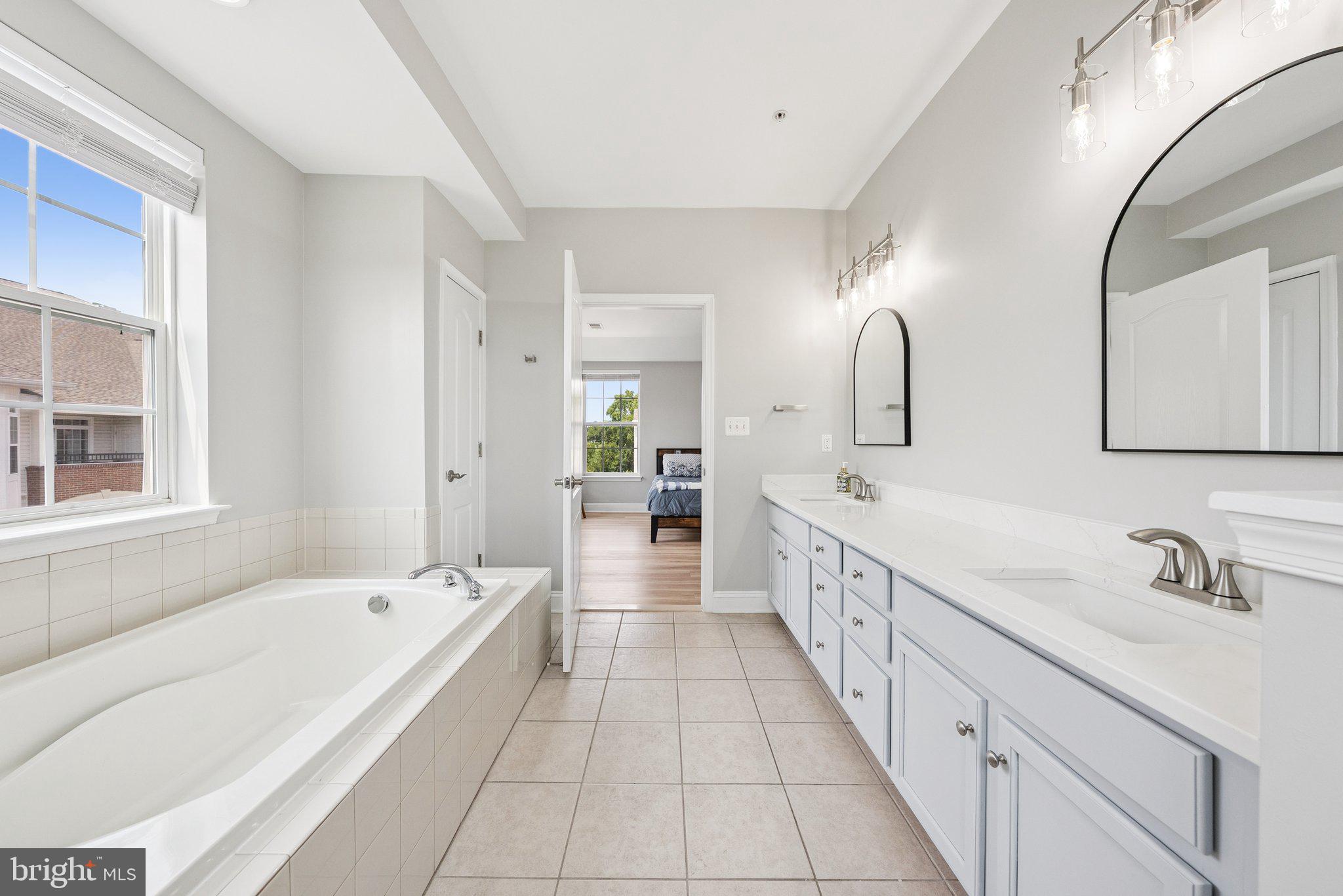 THE GATHERINGS - Residential