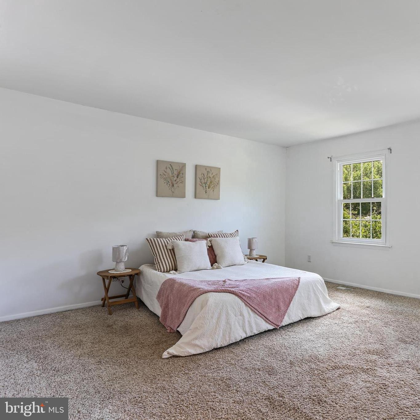 CHIPPENDALE - Residential