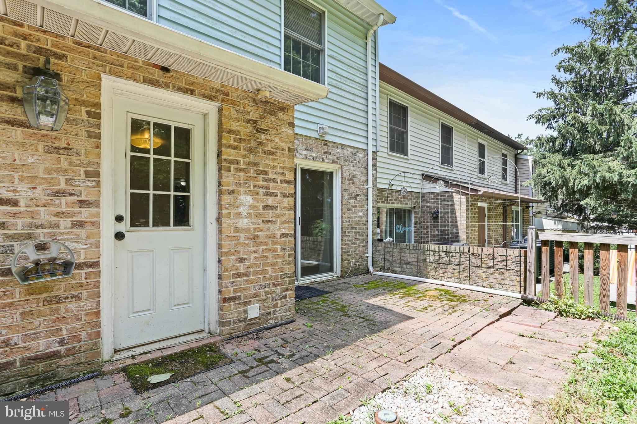 CHIPPENDALE - Residential