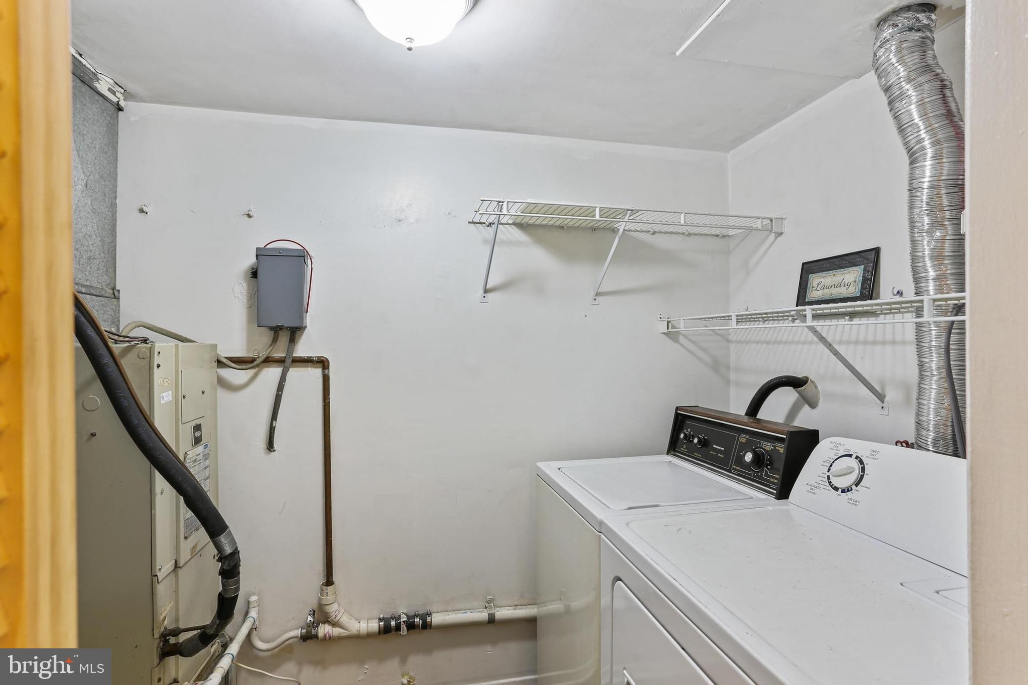 CHIPPENDALE - Residential