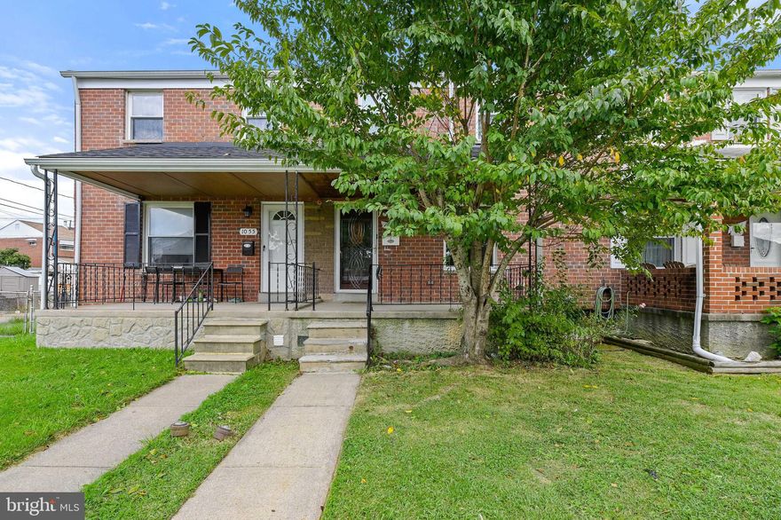 Listed and sold simultaneously. 3 bed, 1 bath row home with new flooring, fresh coat of paint. Finished basement. Off street parking for 2 cars. Washer/dryer in unit. New roof in 2019. Water heater less than 5 years old. Fantastic rental property for the past 3 years. Lead Free.