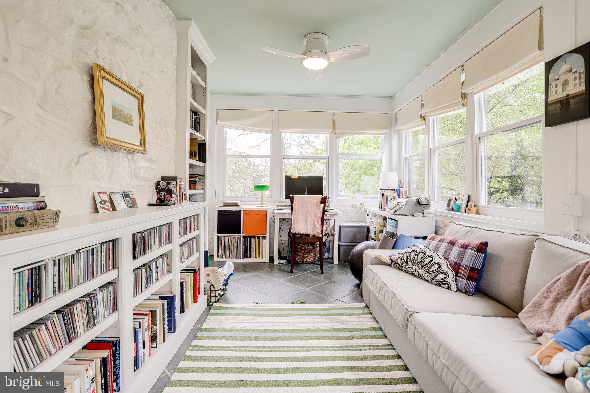 LEE BOULEVARD HEIGHTS - Residential Lease