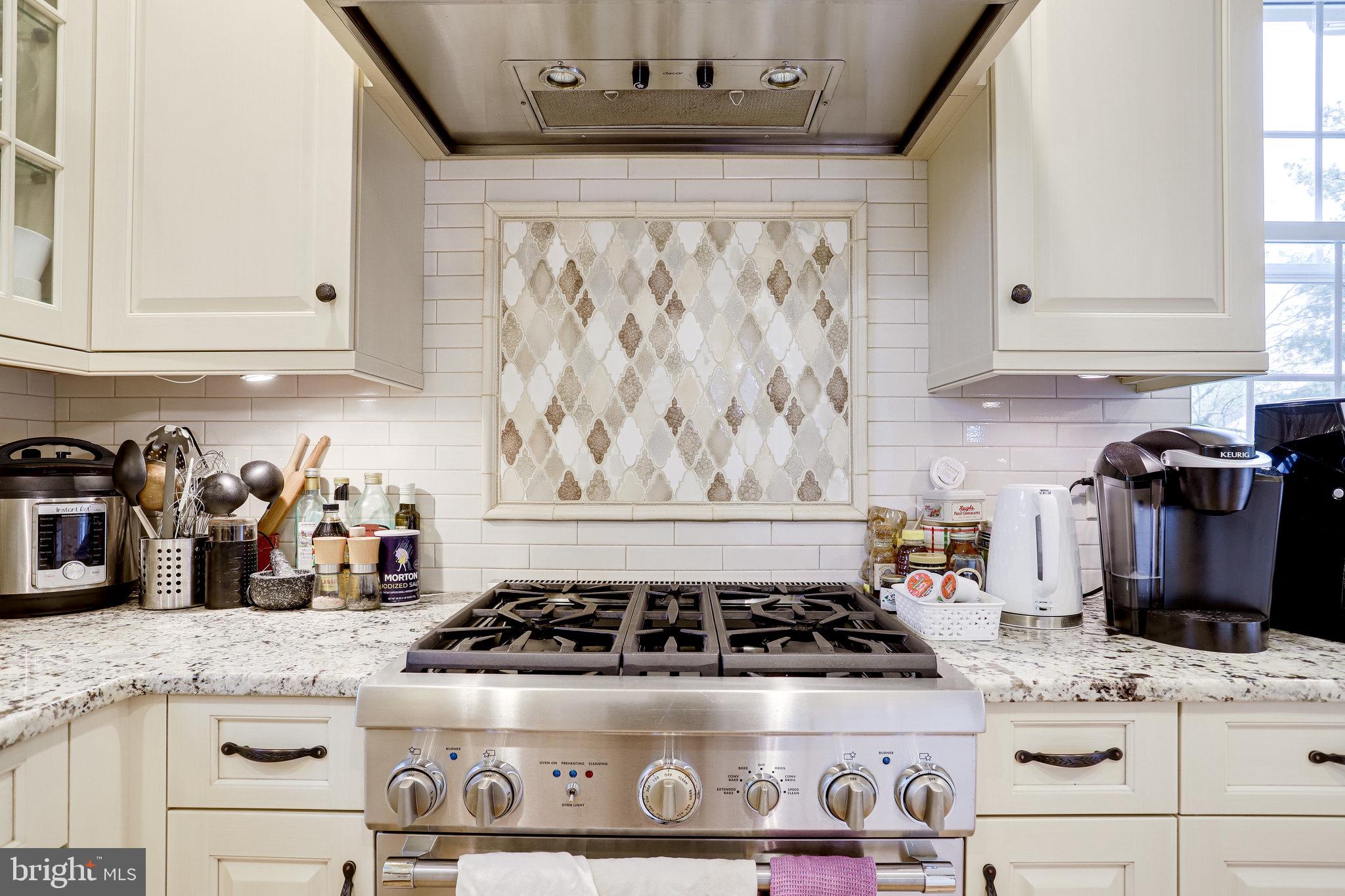 LEE BOULEVARD HEIGHTS - Residential Lease