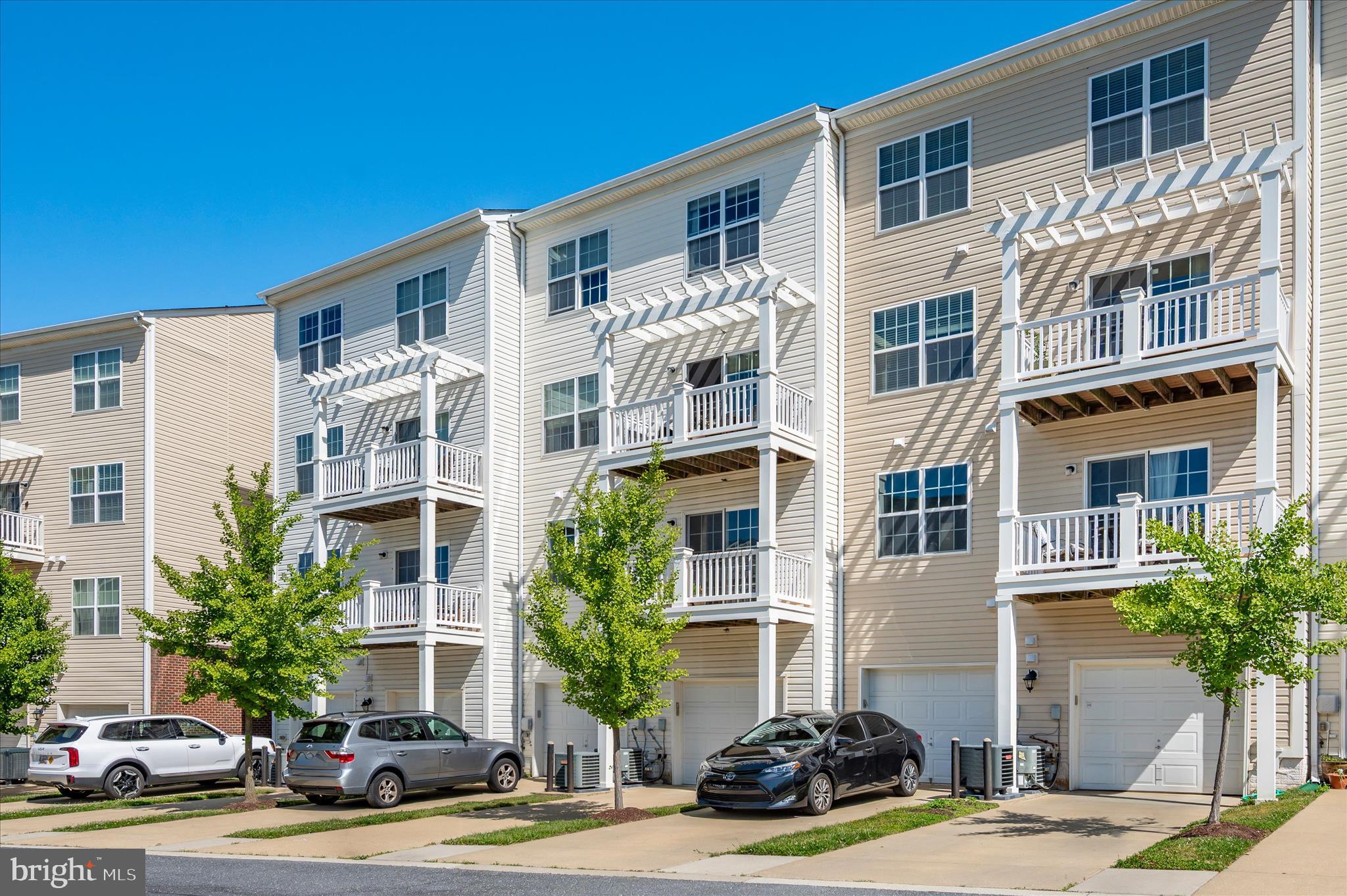 ARORA HILLS - Residential