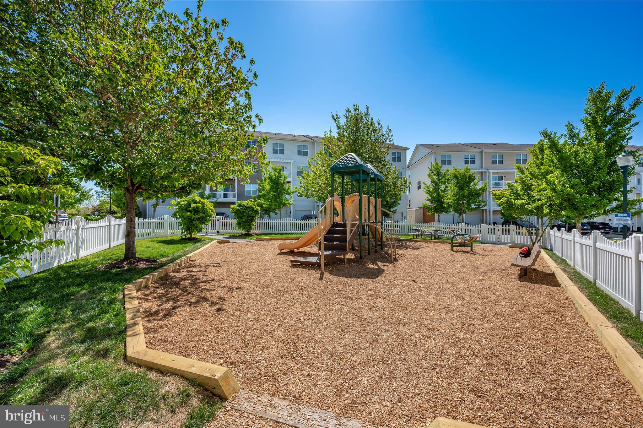 ARORA HILLS - Residential
