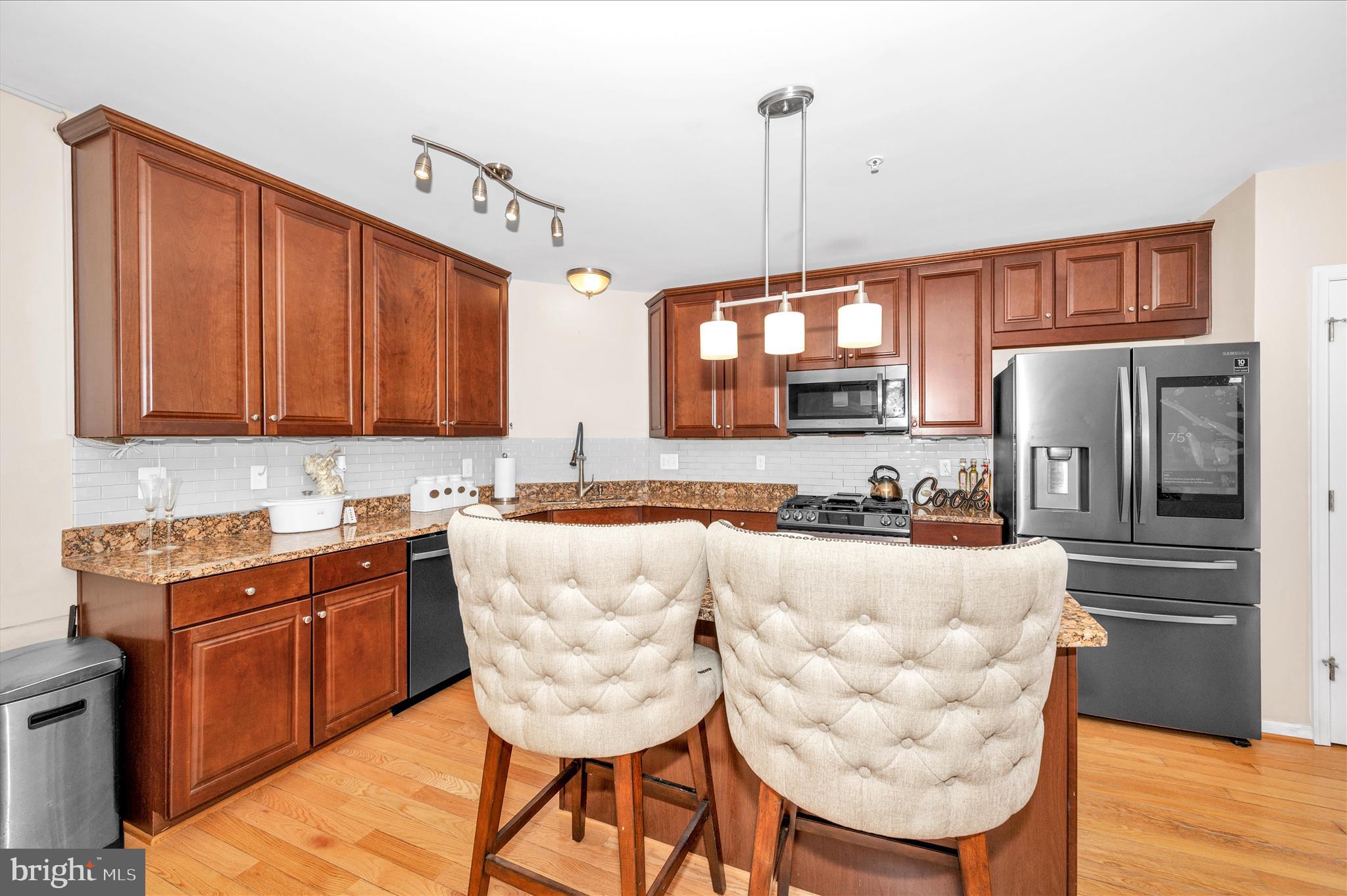 ARORA HILLS - Residential