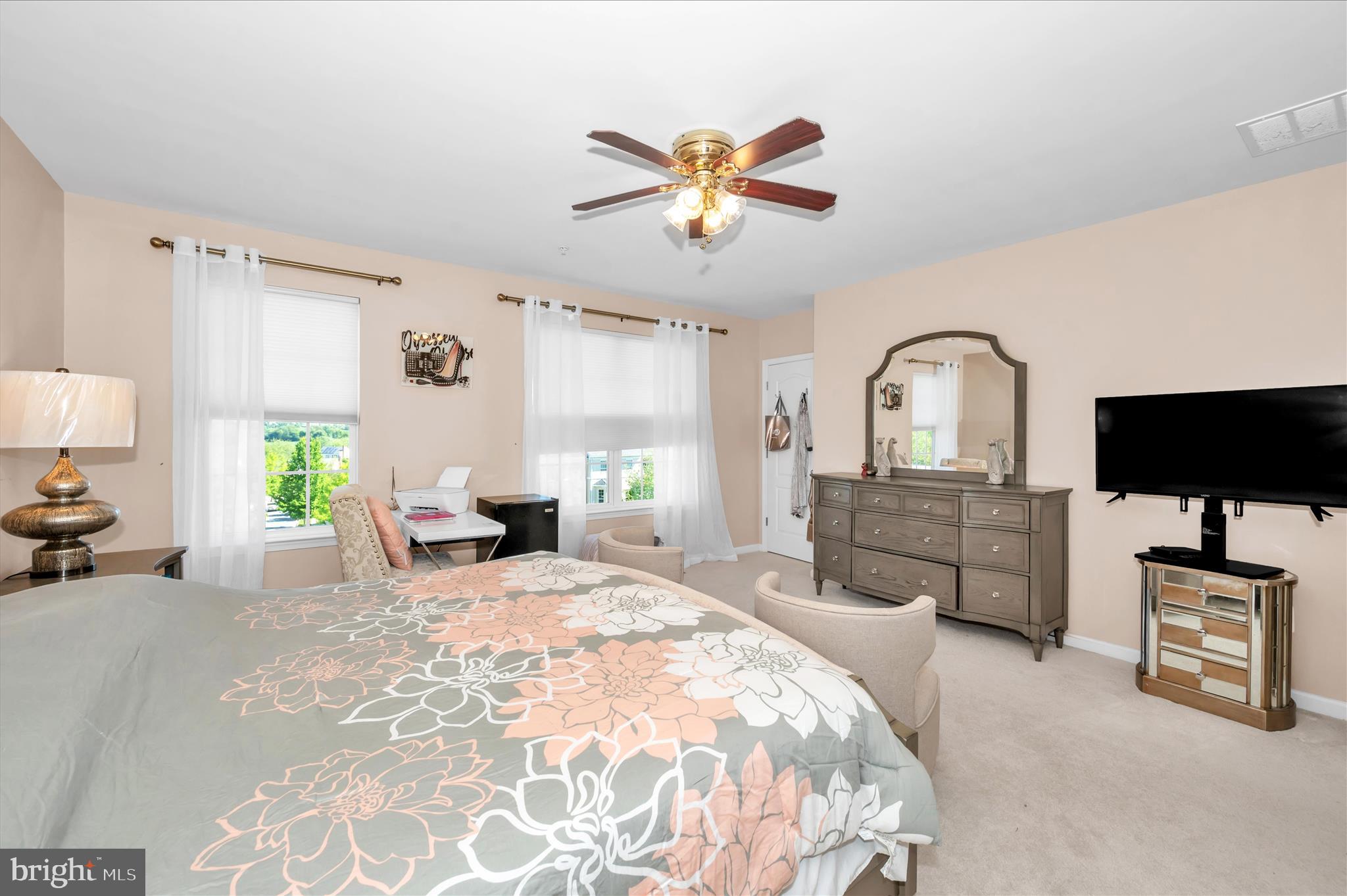 ARORA HILLS - Residential
