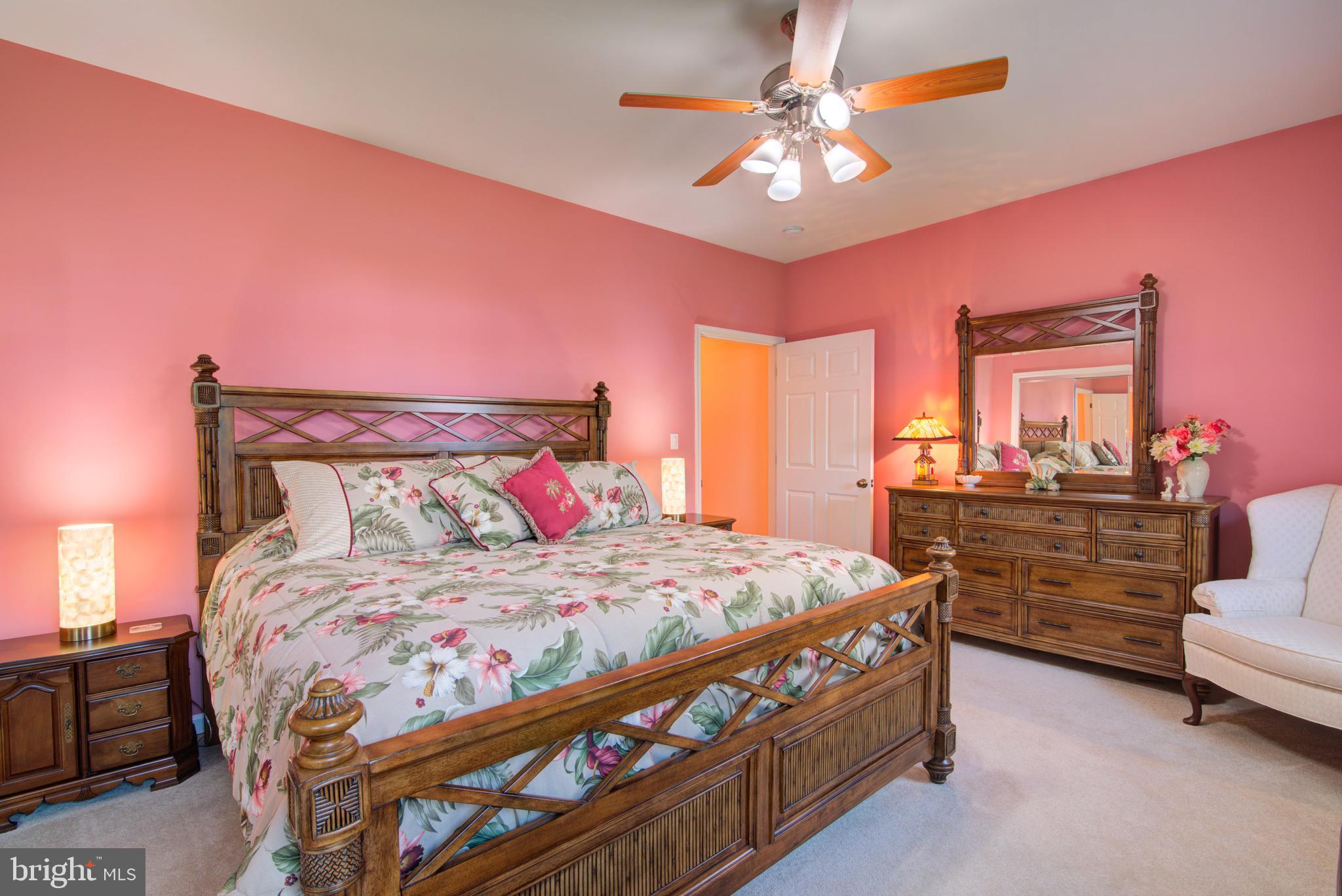 RIVERSIDE MEADOWS - Residential