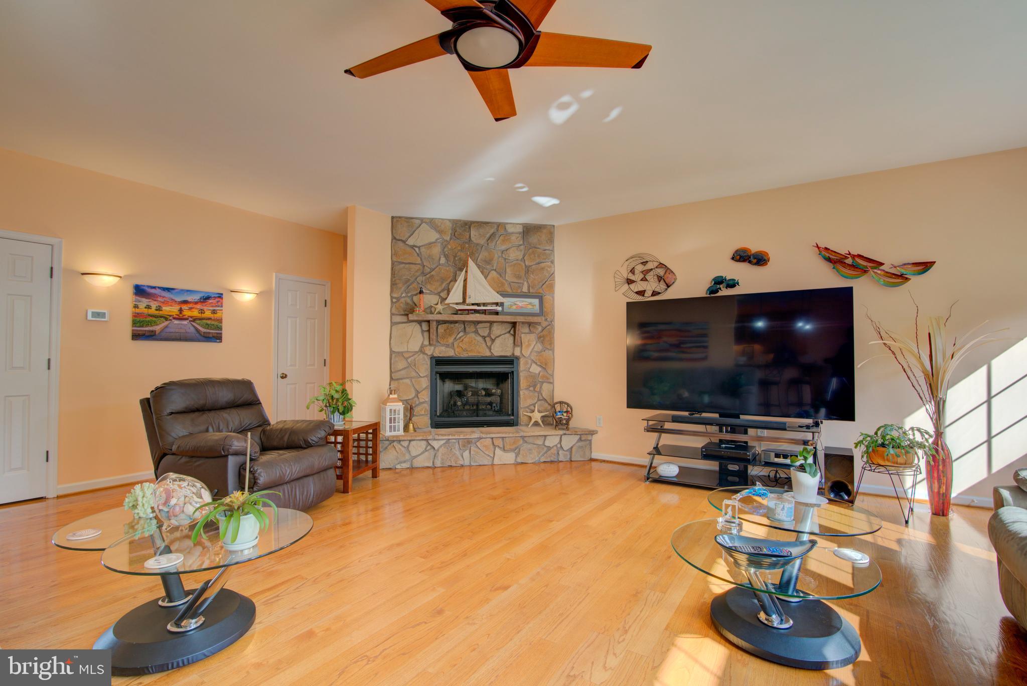 RIVERSIDE MEADOWS - Residential