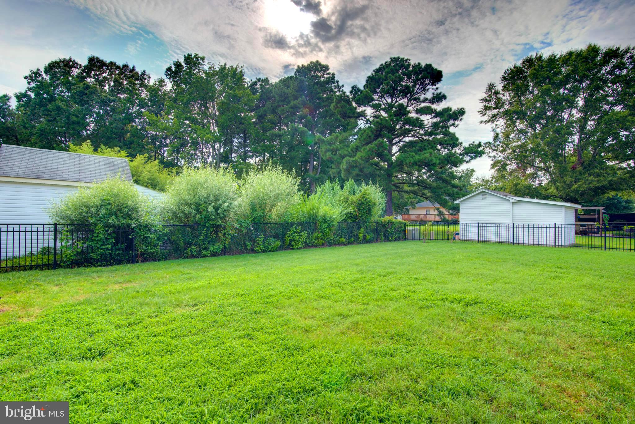 RIVERSIDE MEADOWS - Residential