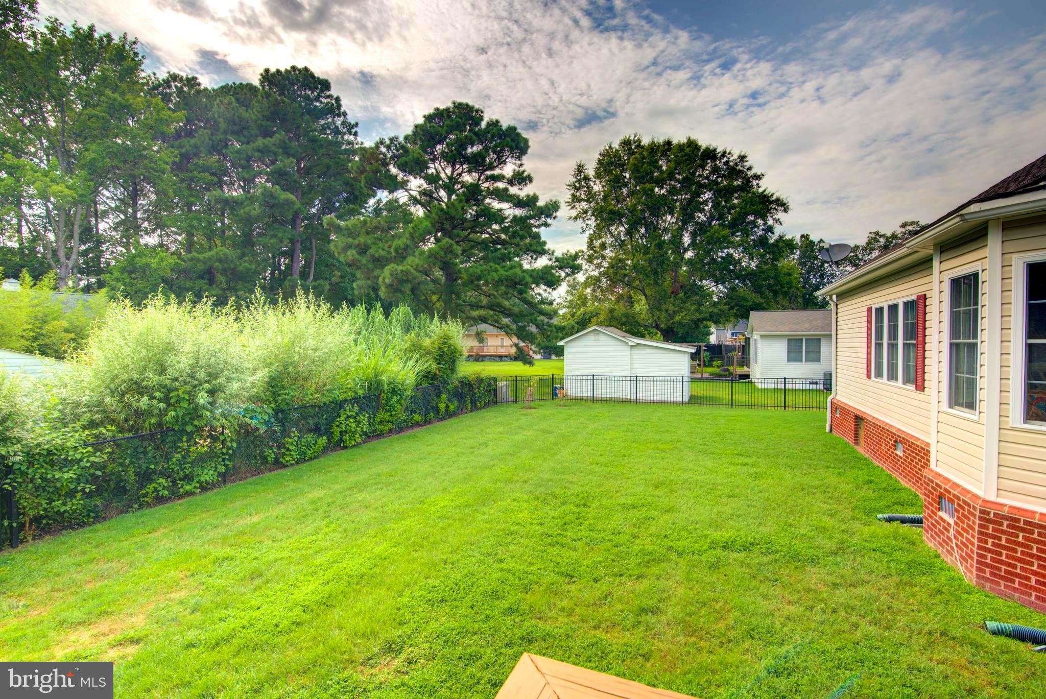 RIVERSIDE MEADOWS - Residential