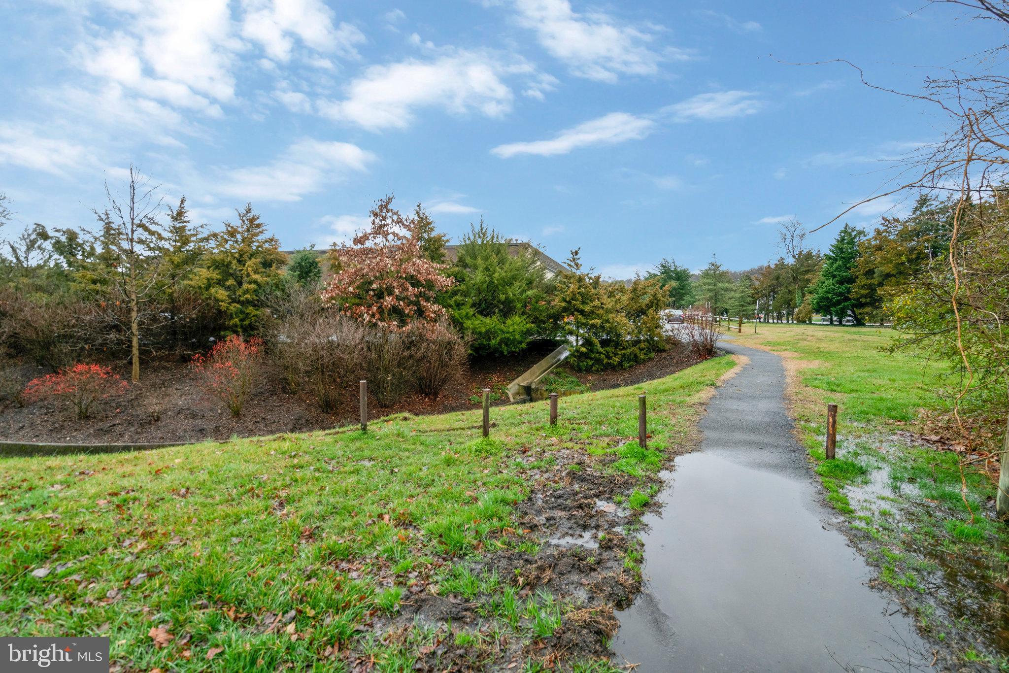 COUNTRY CLUB TERRACE - Residential