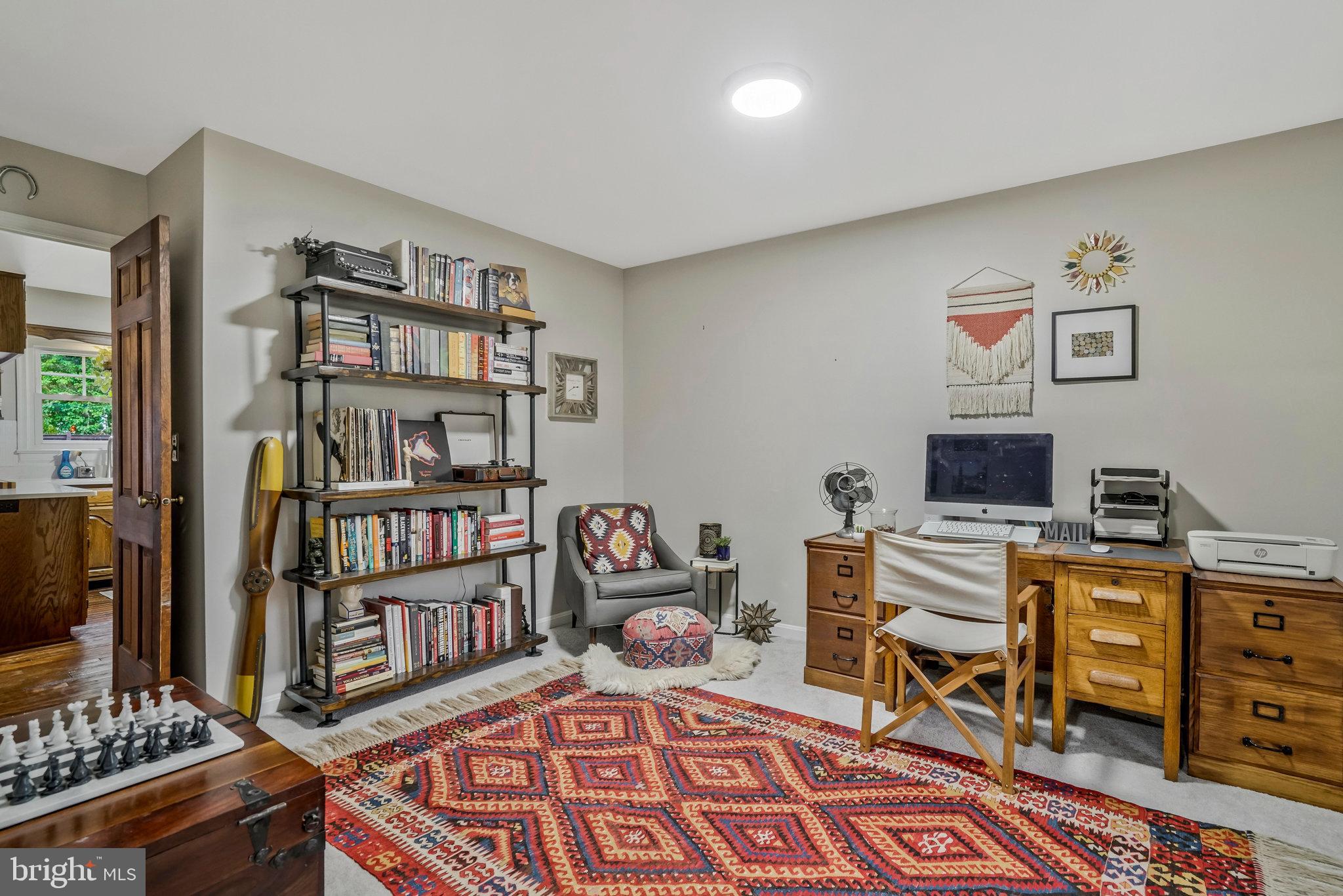 COUNTRY CLUB TERRACE - Residential