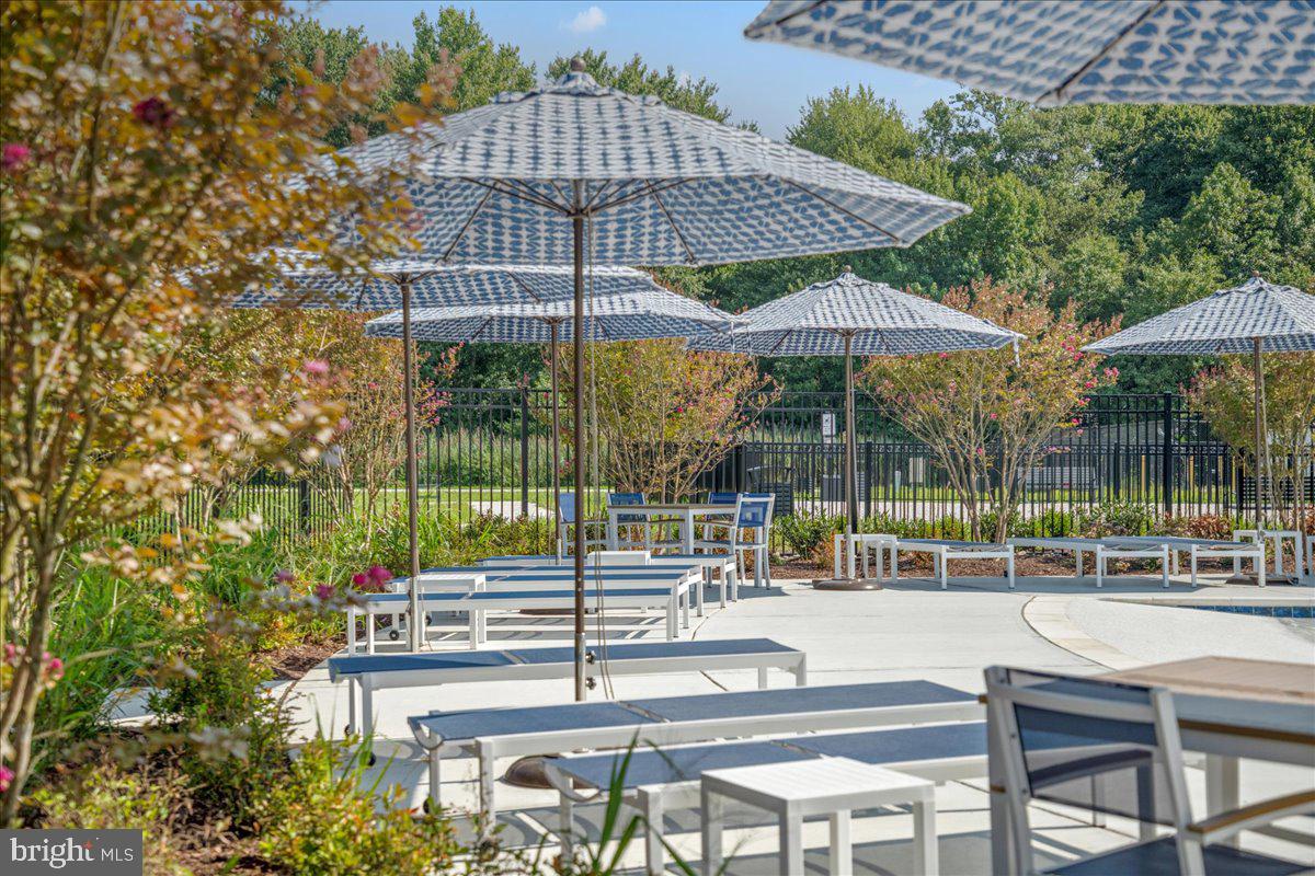 LAKESIDE AT TRAPPE - Residential