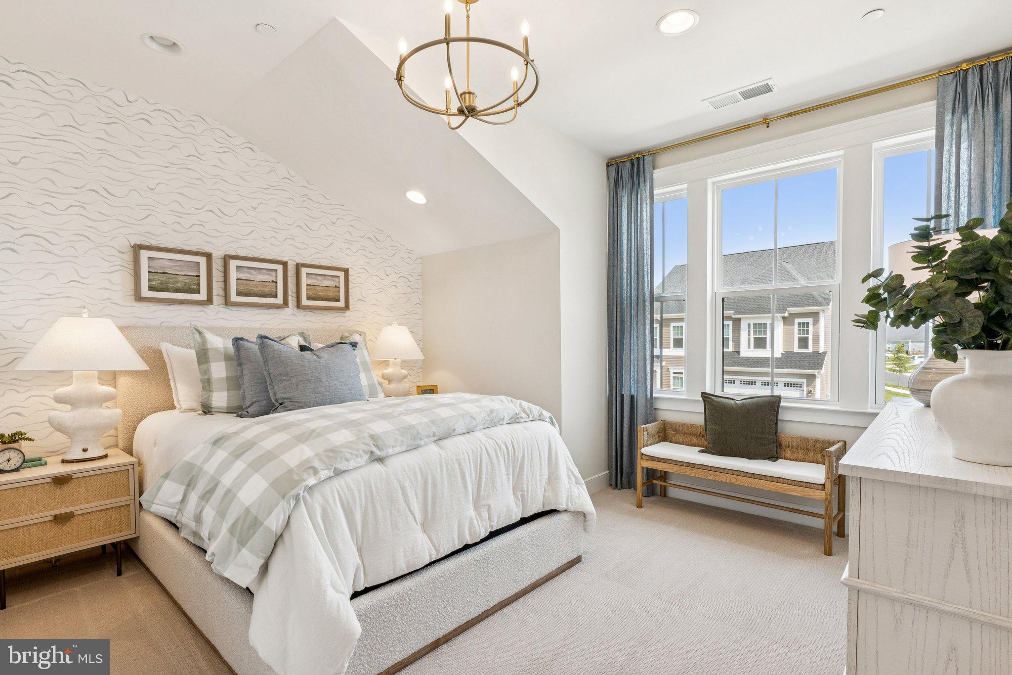 LAKESIDE AT TRAPPE - Residential