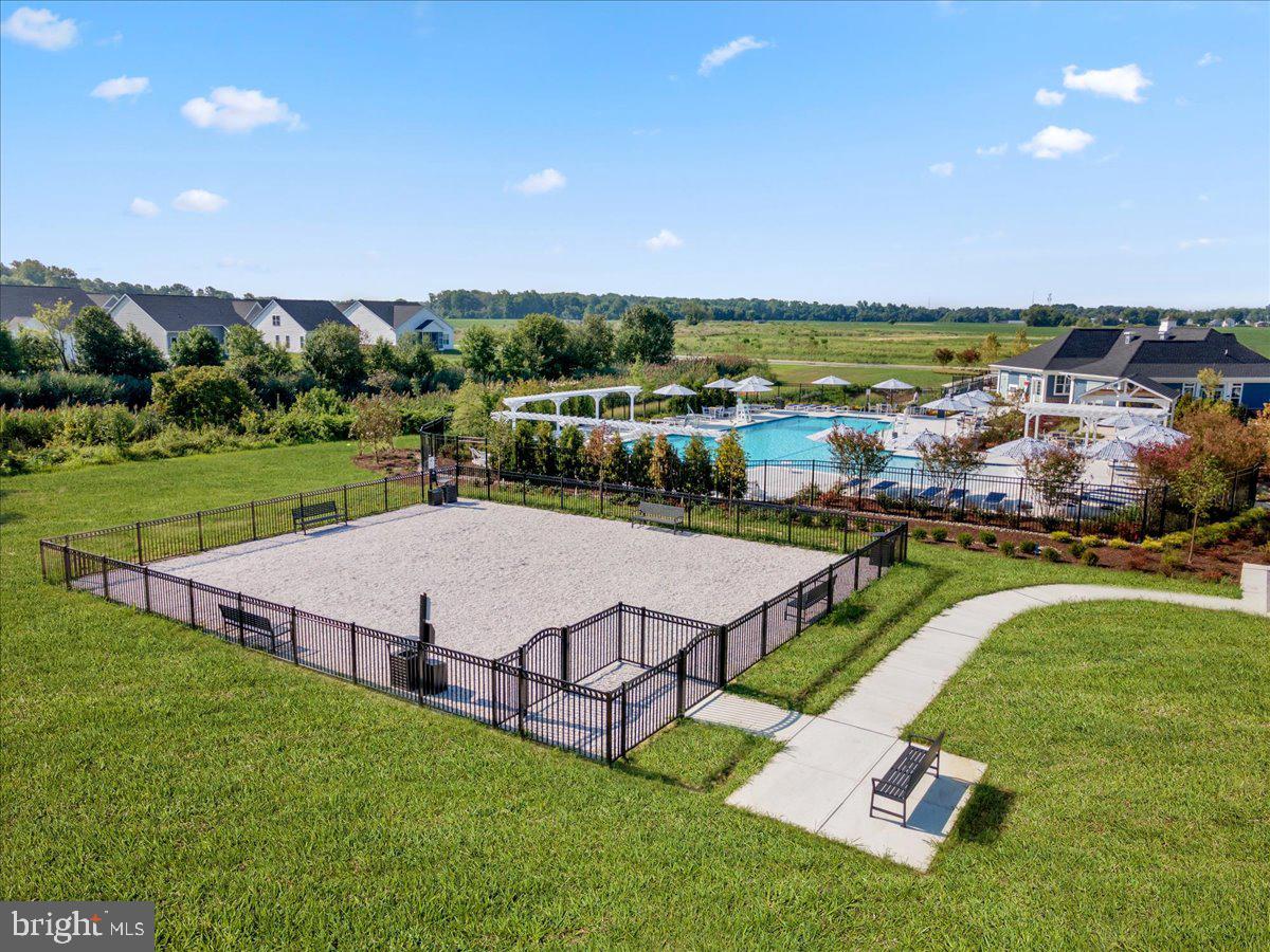 LAKESIDE AT TRAPPE - Residential