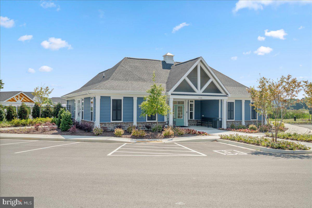LAKESIDE AT TRAPPE - Residential