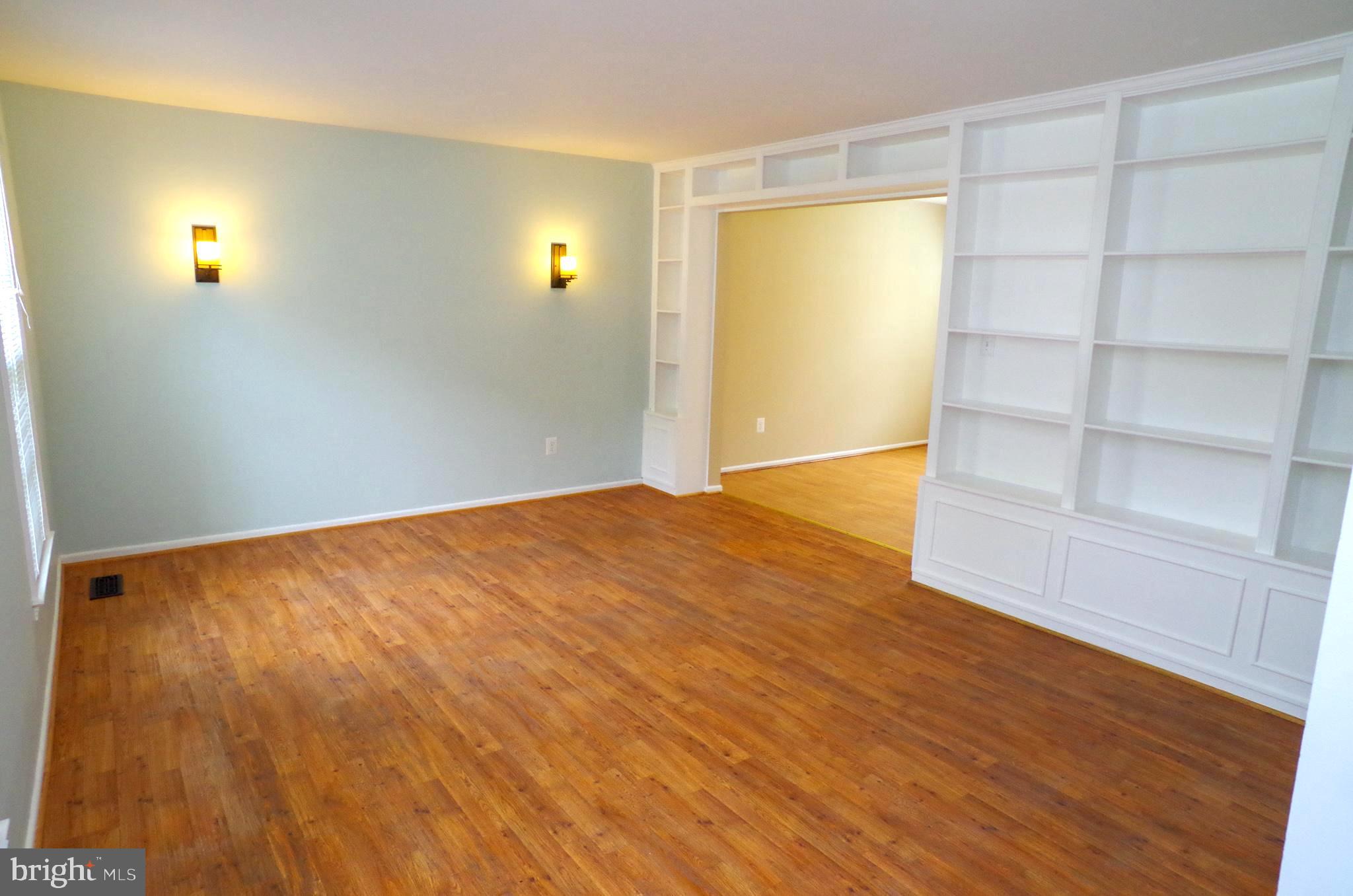 HICKORY FARMS - Residential Lease