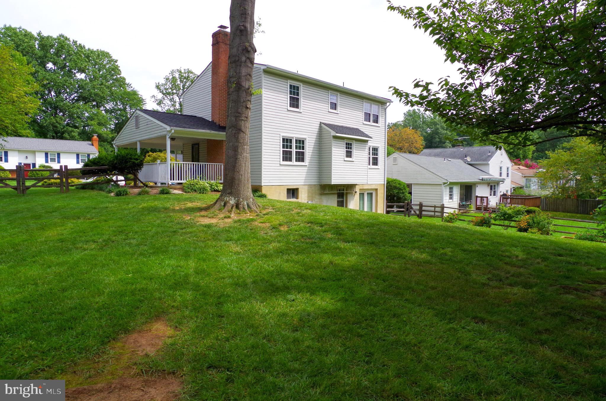 HICKORY FARMS - Residential Lease