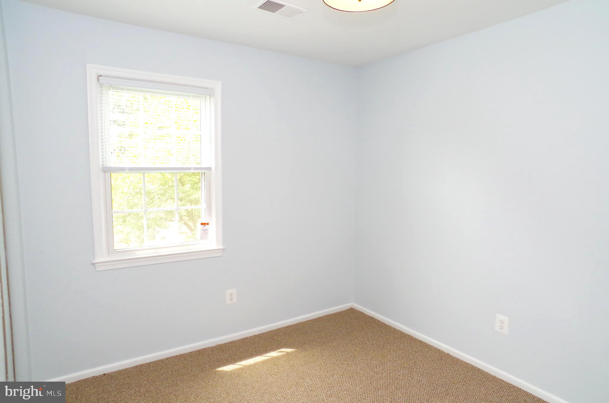 HICKORY FARMS - Residential Lease