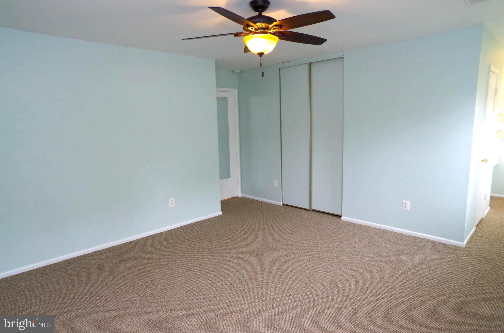 HICKORY FARMS - Residential Lease