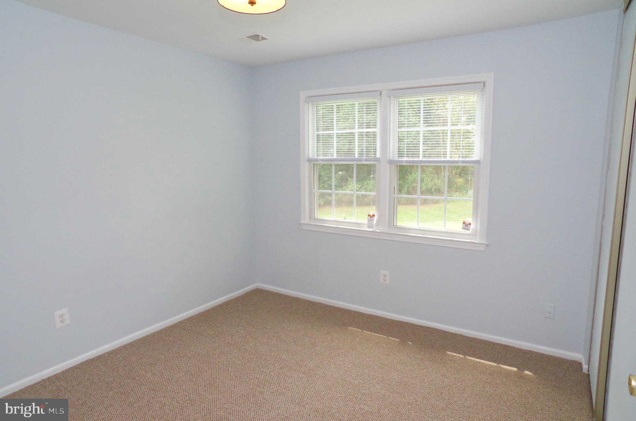 HICKORY FARMS - Residential Lease