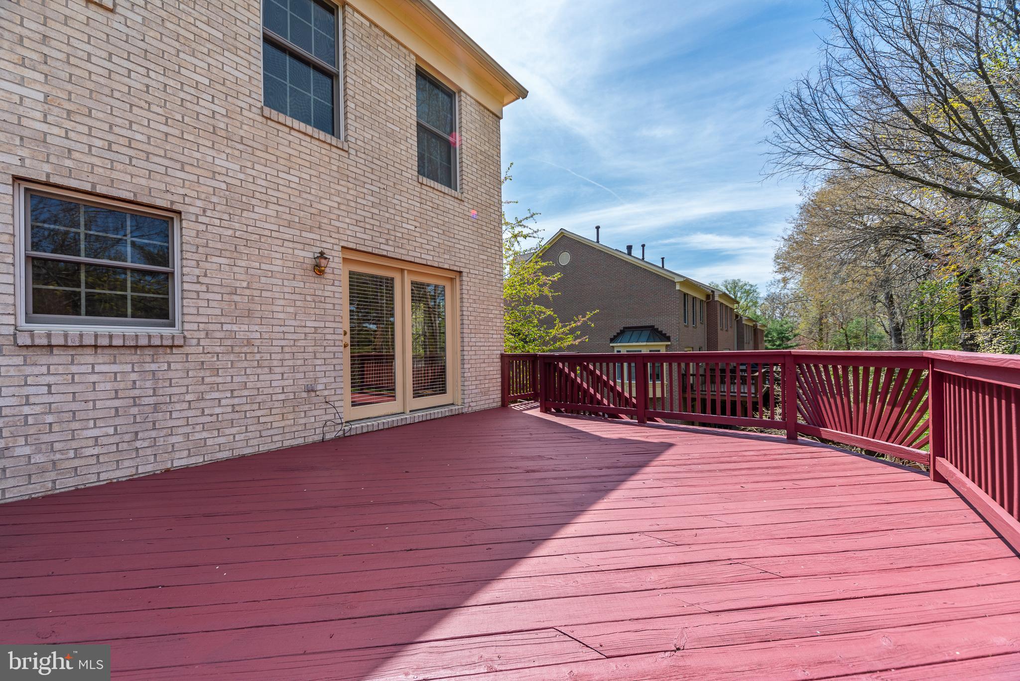 HUNTERS RUN - Residential