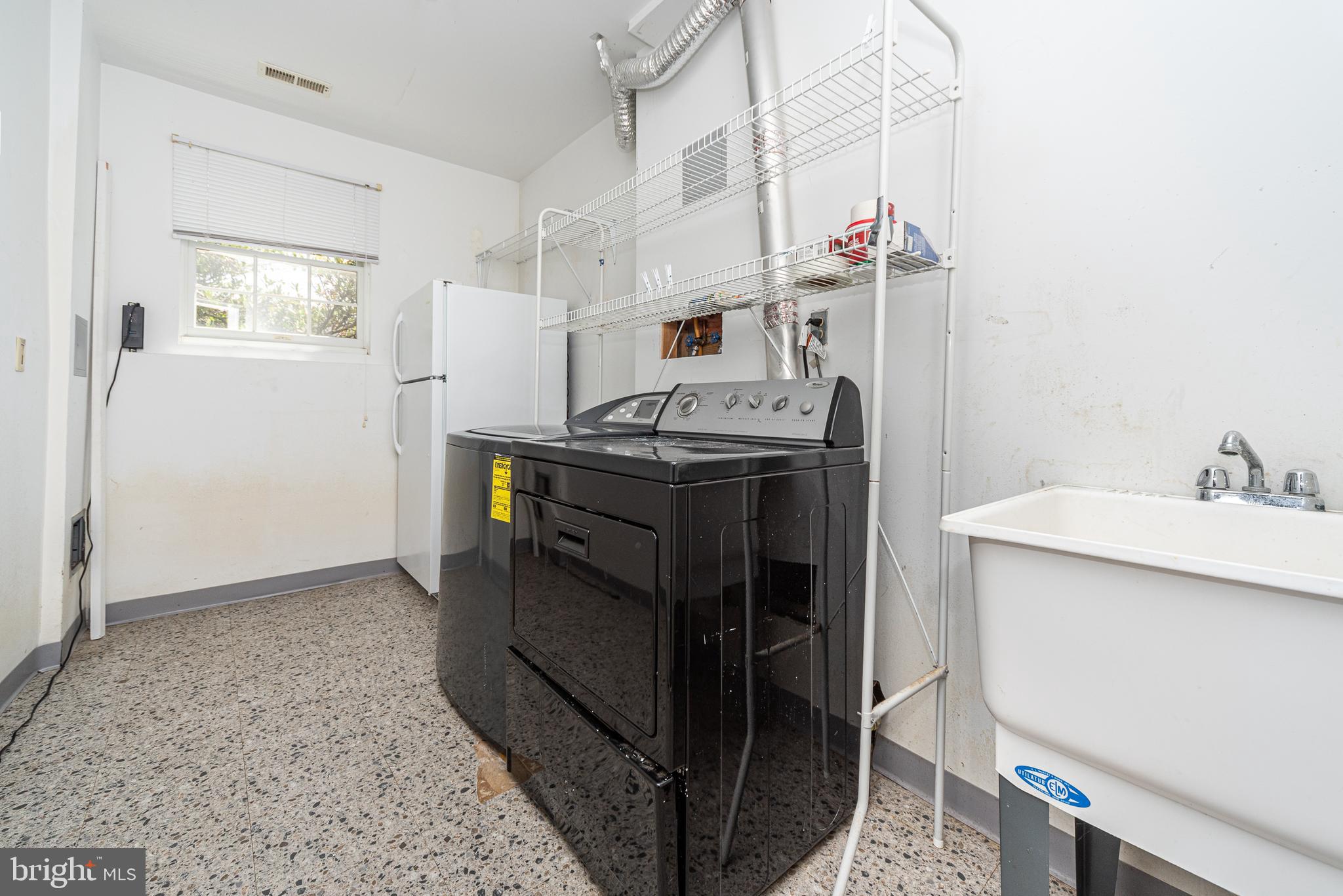 HUNTERS RUN - Residential