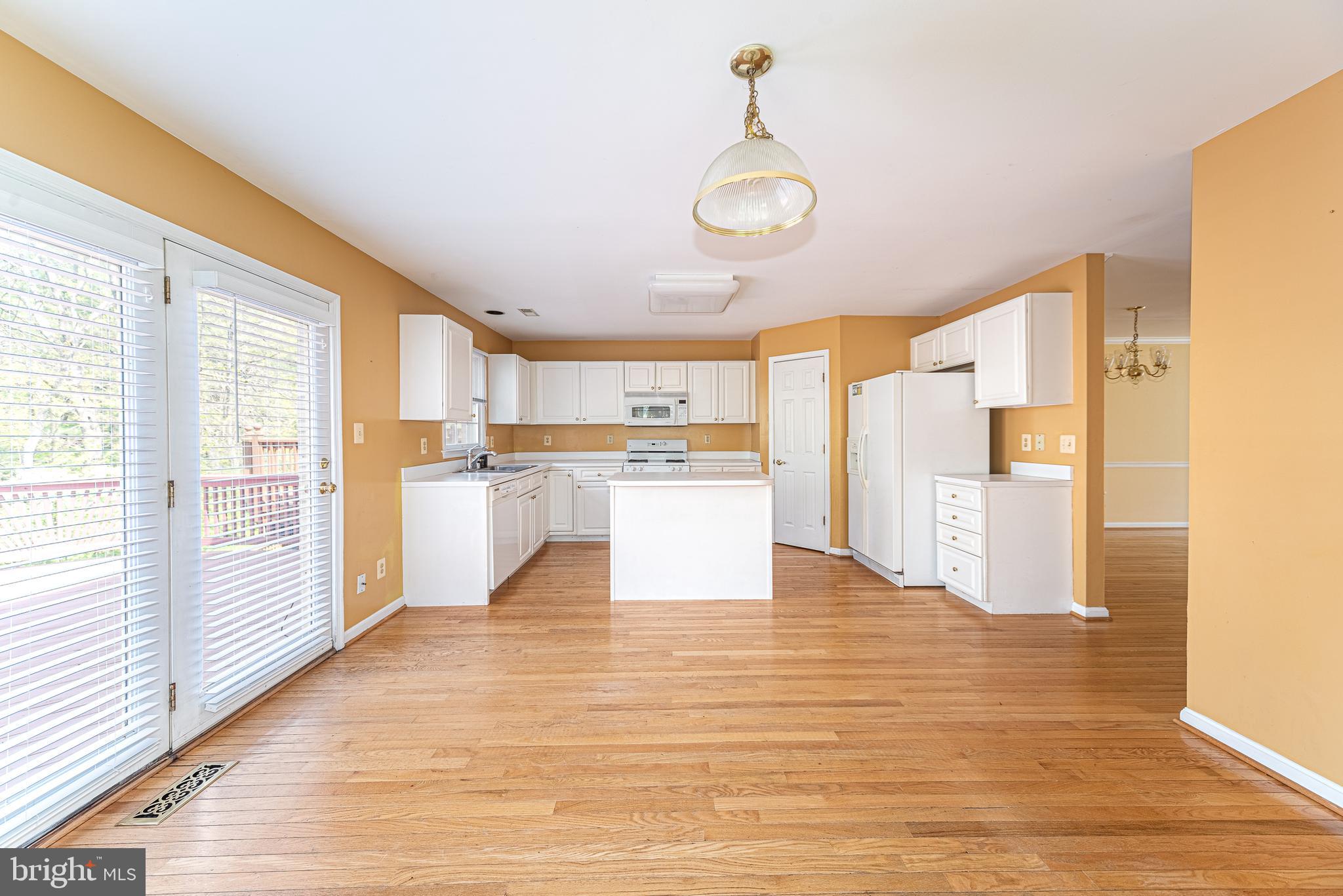 HUNTERS RUN - Residential