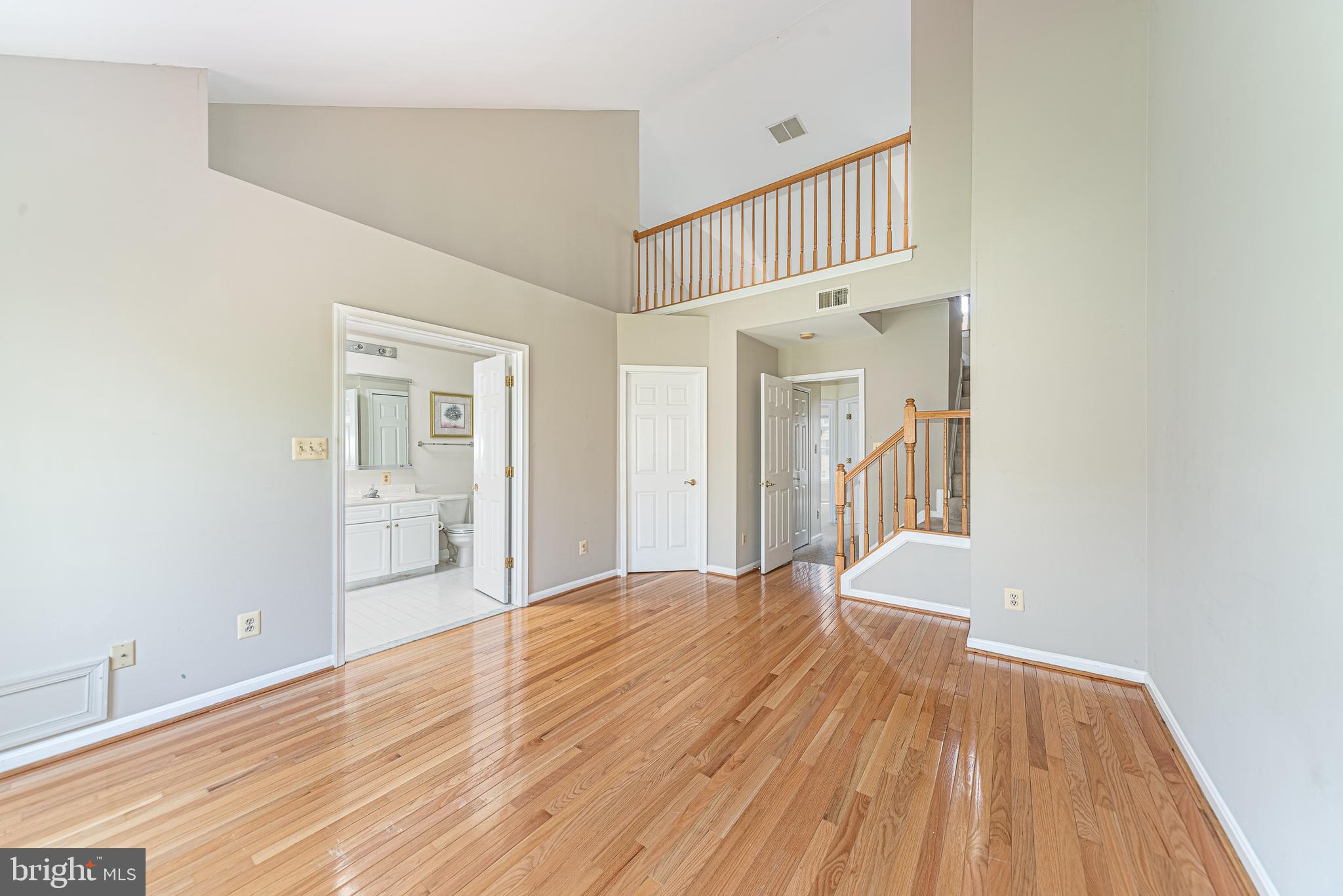 HUNTERS RUN - Residential