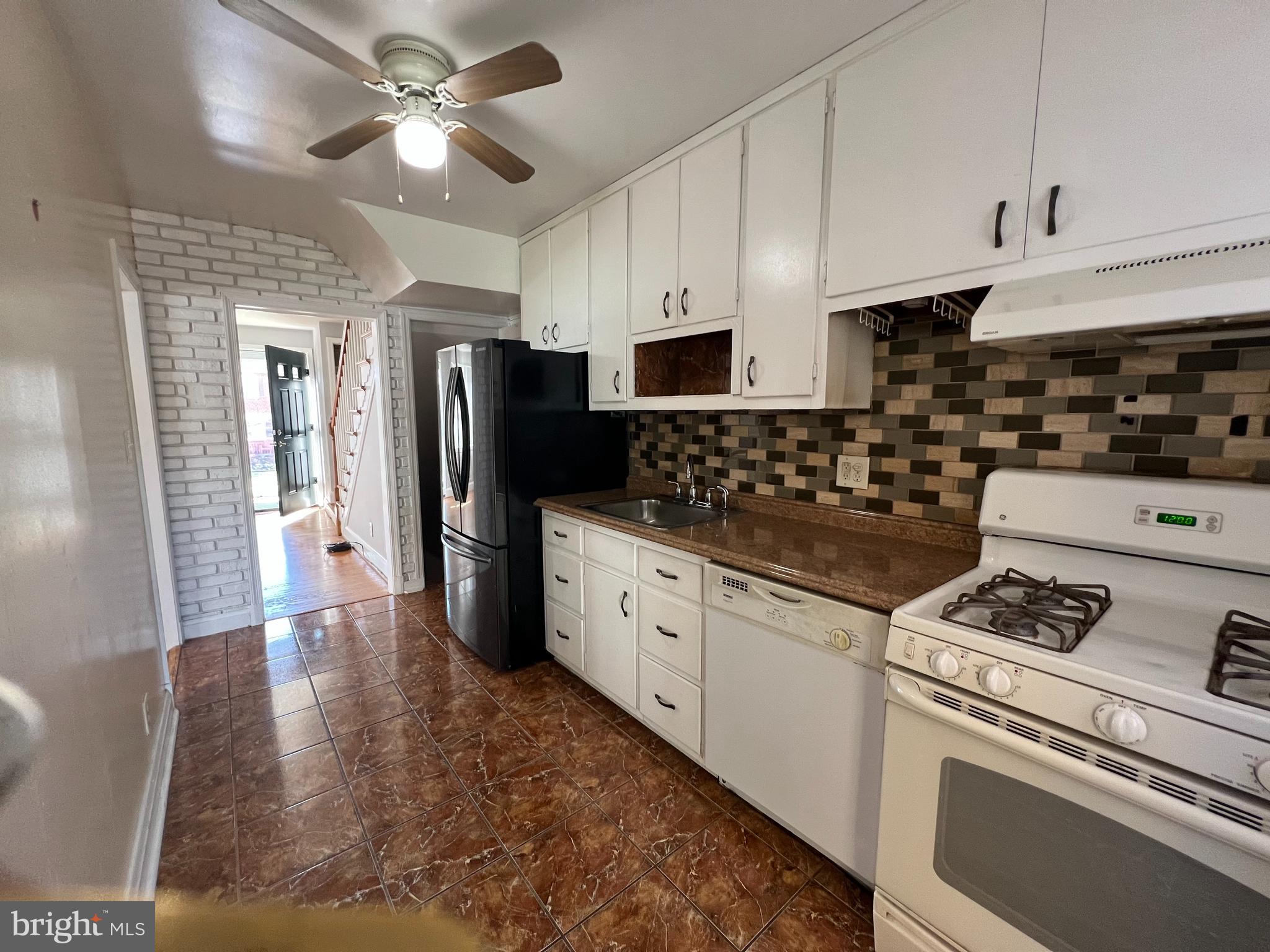 PARKVILLE - Residential